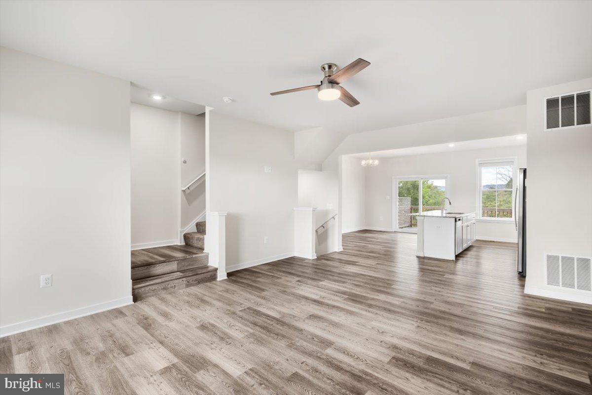 COLD SPRING RUN - Residential