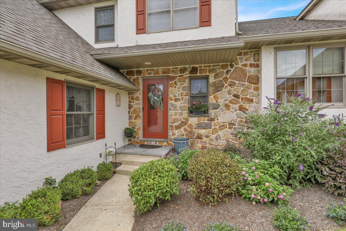 116 STEEPLECHASE DRIVE