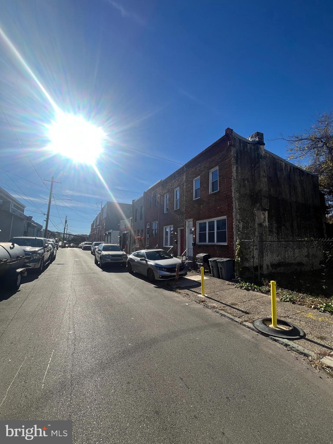 PHILADELPHIA (SOUTH) - Land