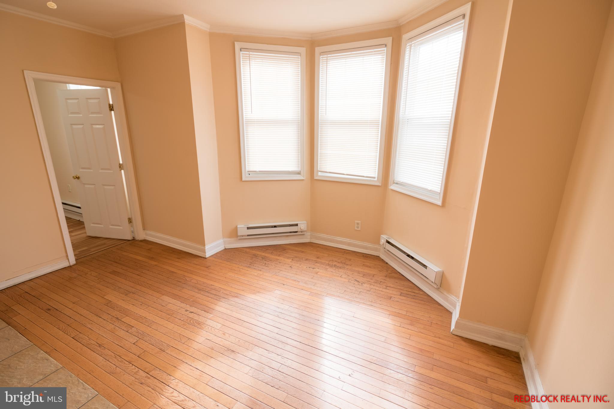 WEST OAK LANE - Residential Lease