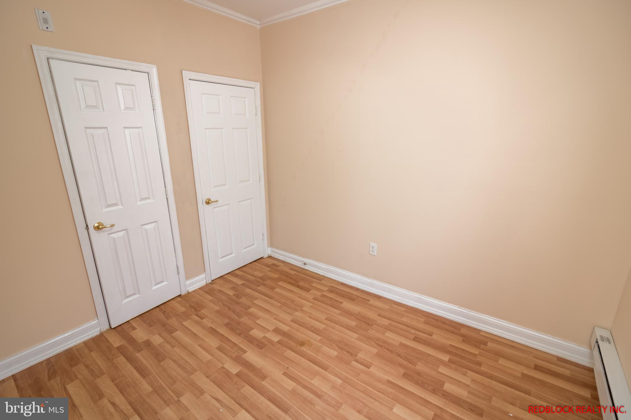 WEST OAK LANE - Residential Lease