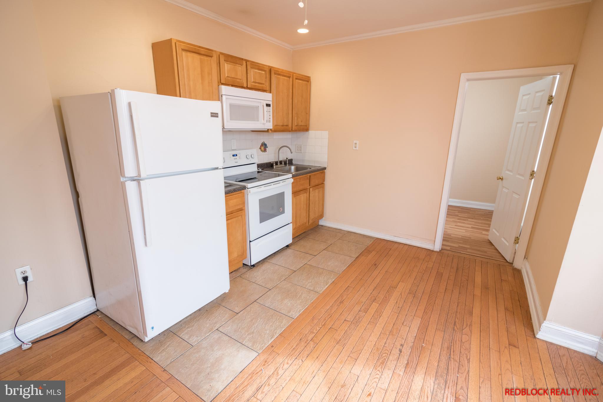 WEST OAK LANE - Residential Lease