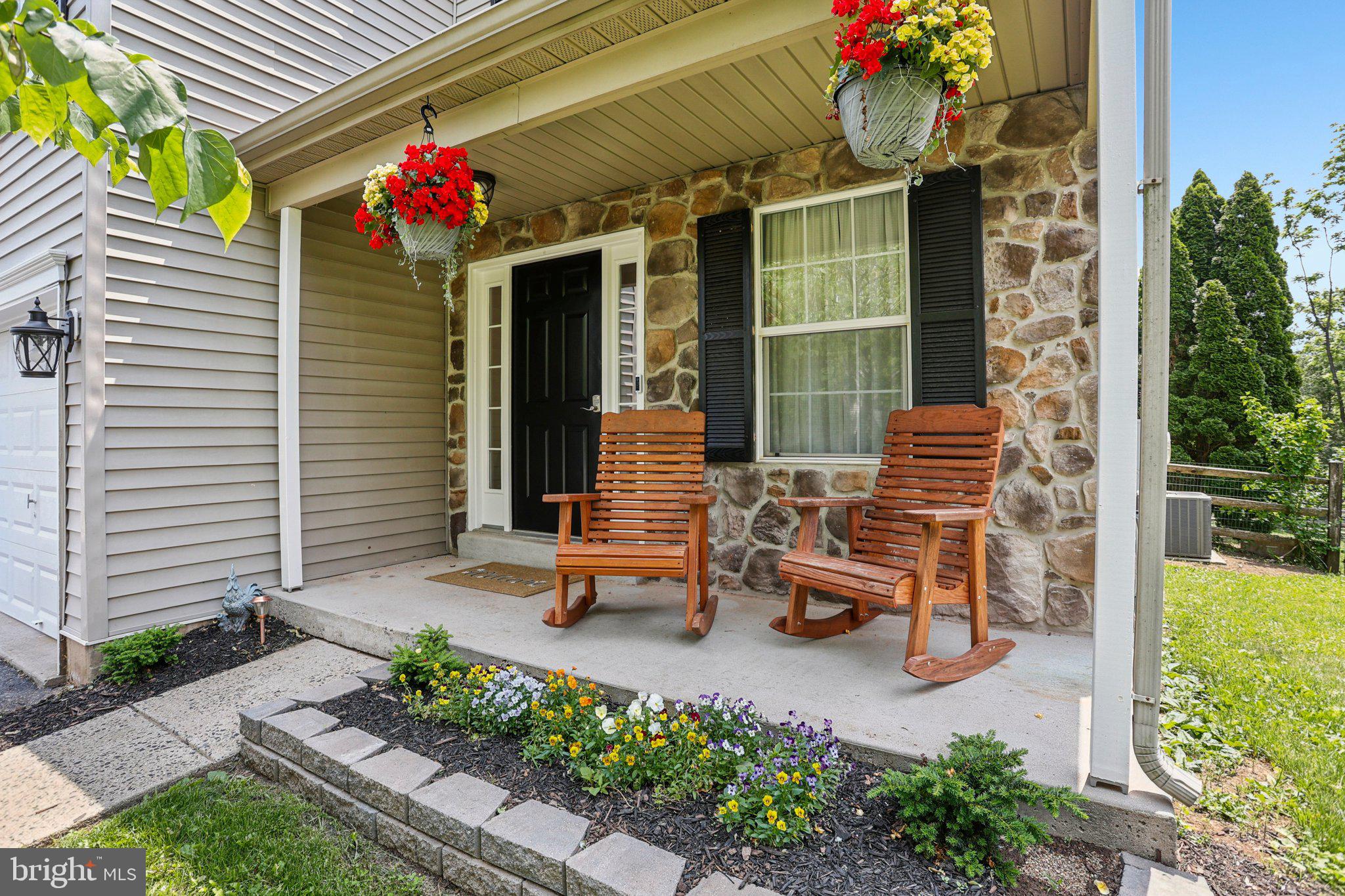 1112 CORNWALLIS WAY