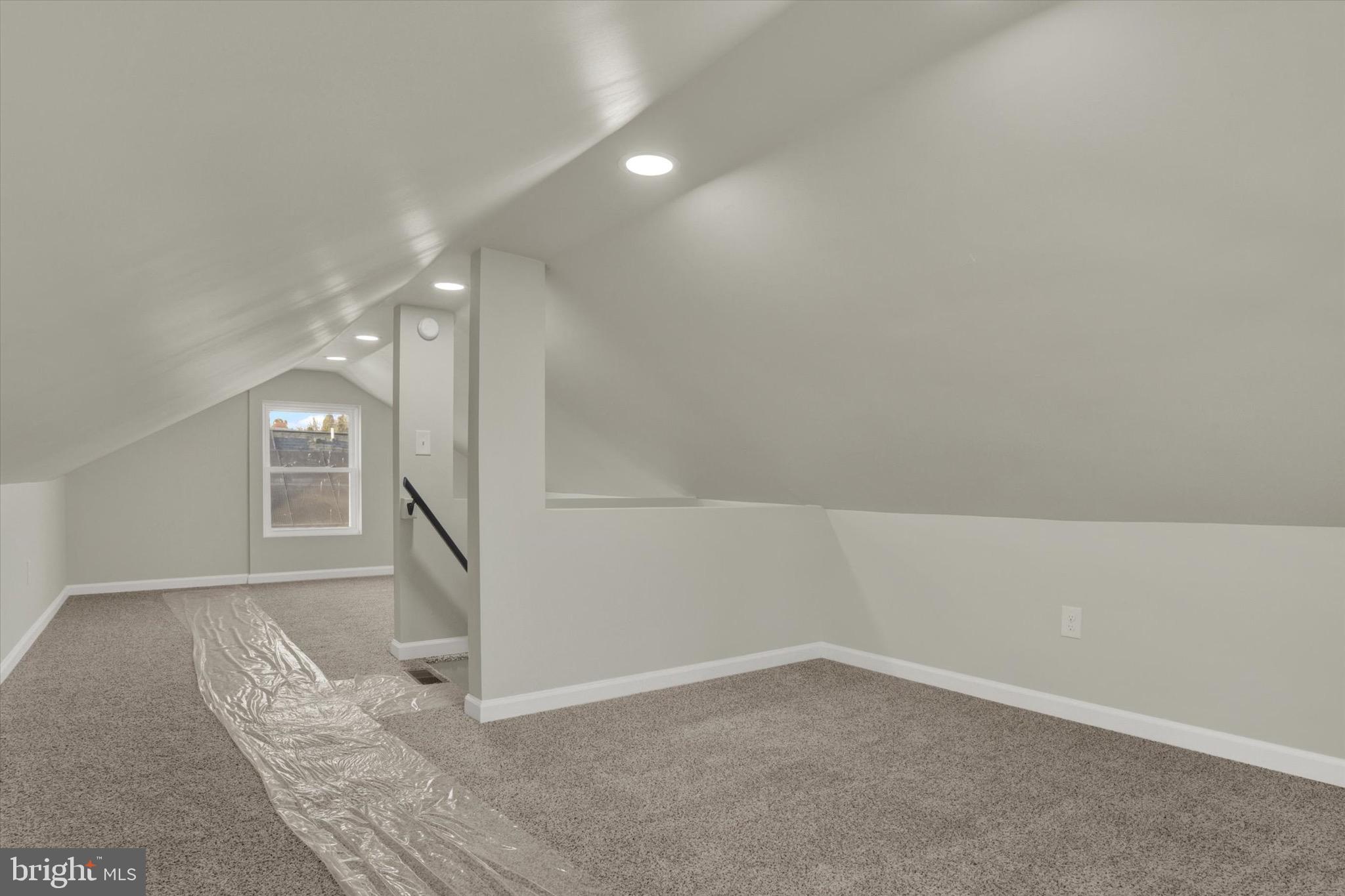 RANA VILLA SPRING TERRACE - Residential