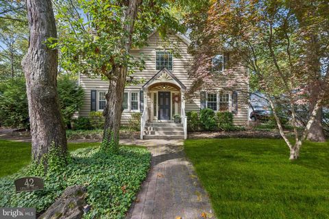 42 LENAPE TRAIL MEDFORD LAKES NJ 08055