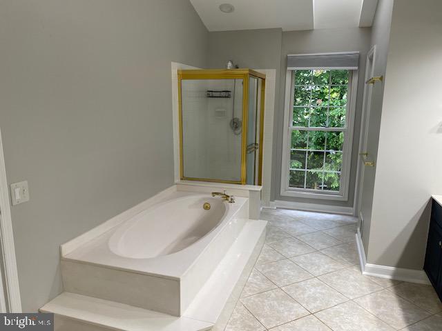 POTOMAC LAKES - Residential Lease