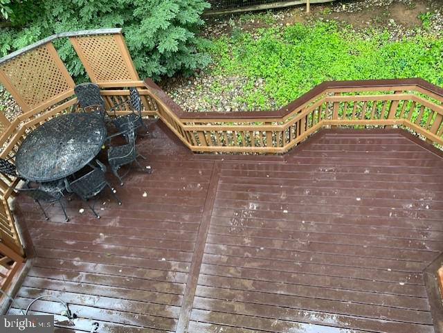 POTOMAC LAKES - Residential Lease