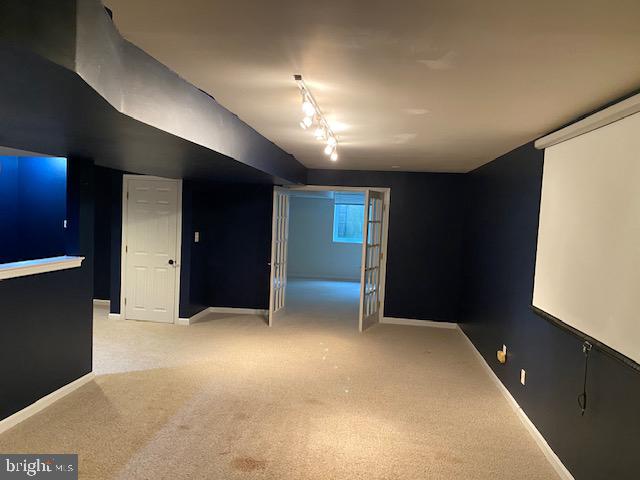 POTOMAC LAKES - Residential Lease