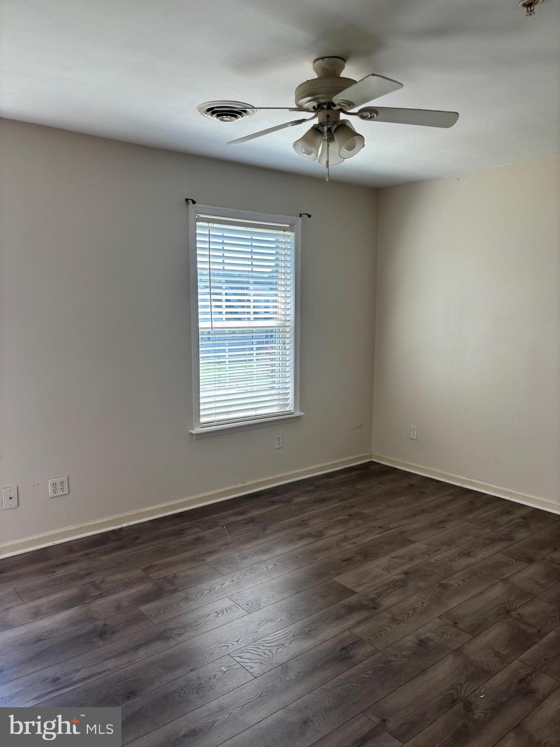 STONE GATE - Residential Lease