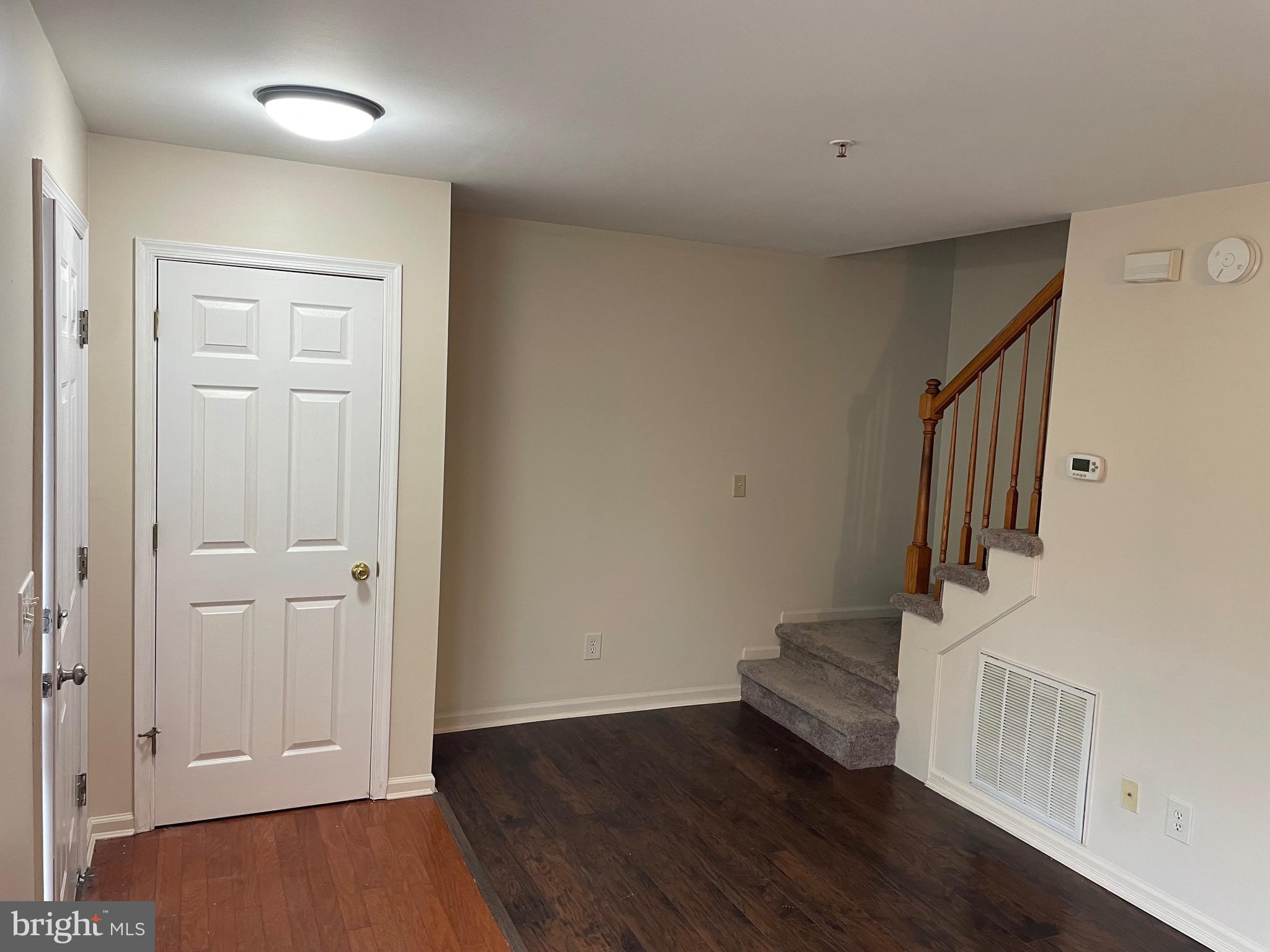 STONE GATE - Residential Lease