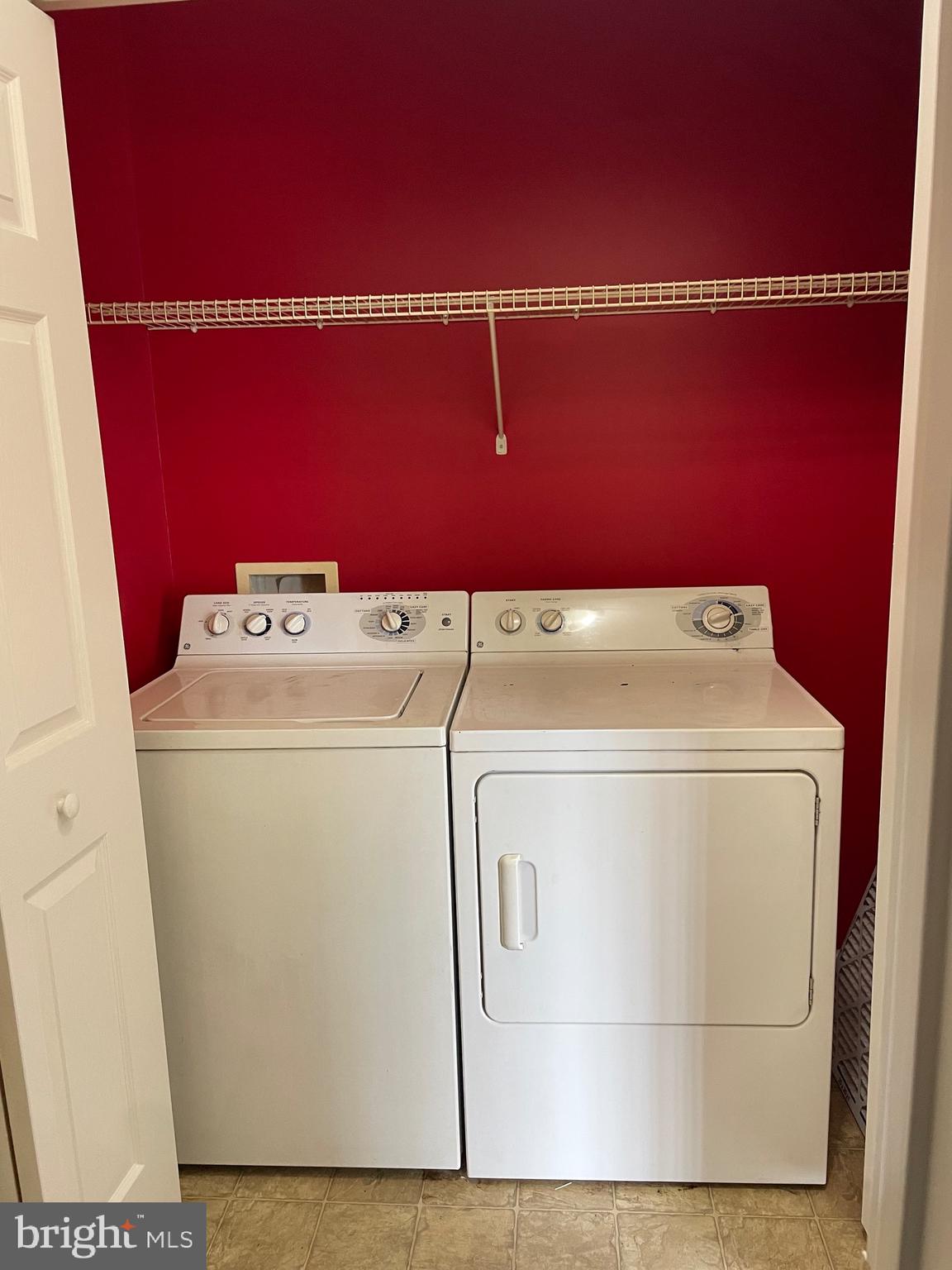 STONE GATE - Residential Lease