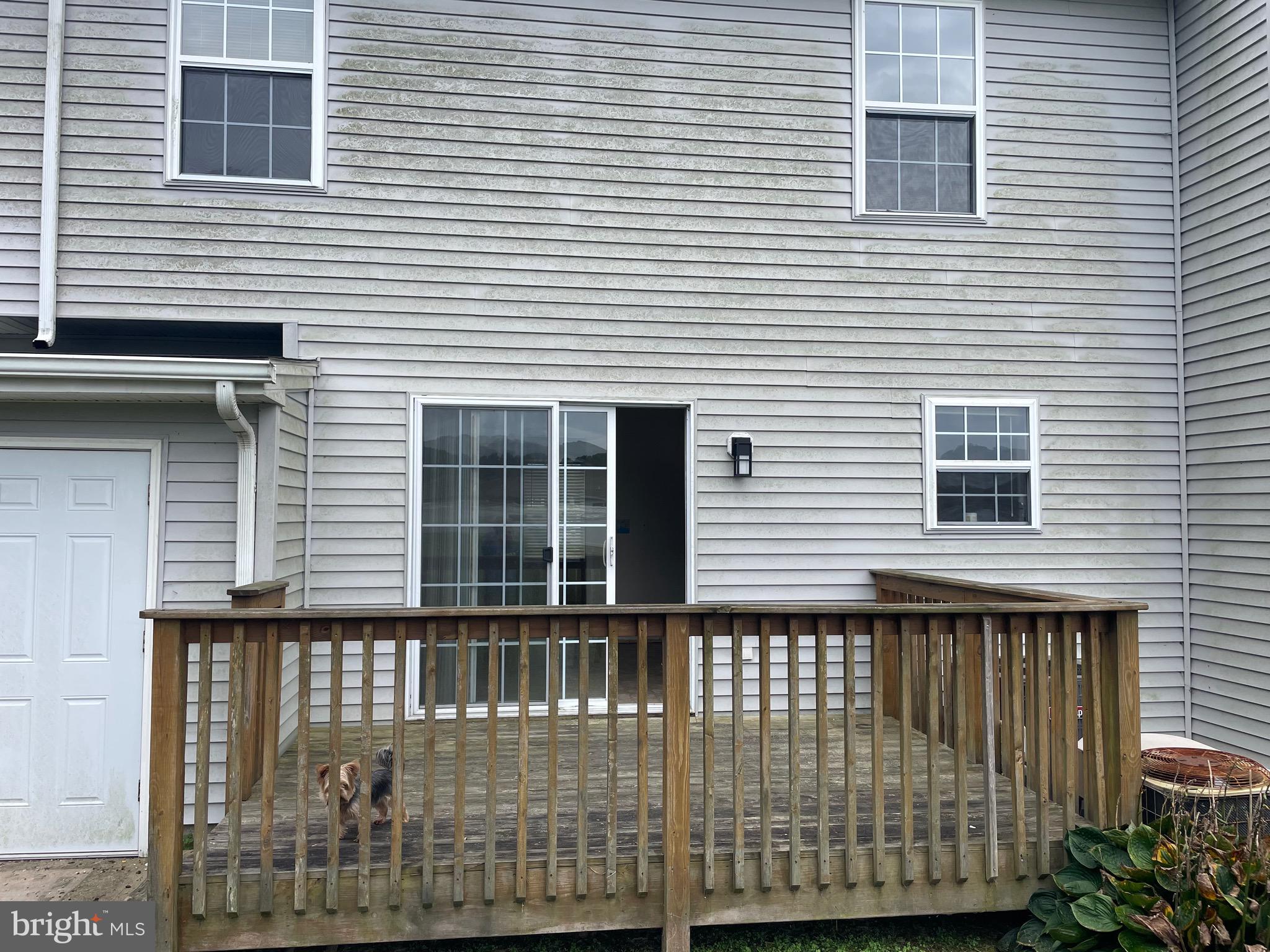 STONE GATE - Residential Lease