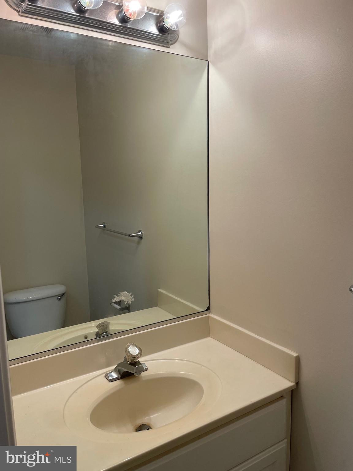 STONE GATE - Residential Lease