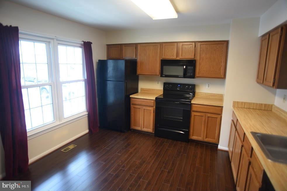 MONTCLAIR - Residential Lease