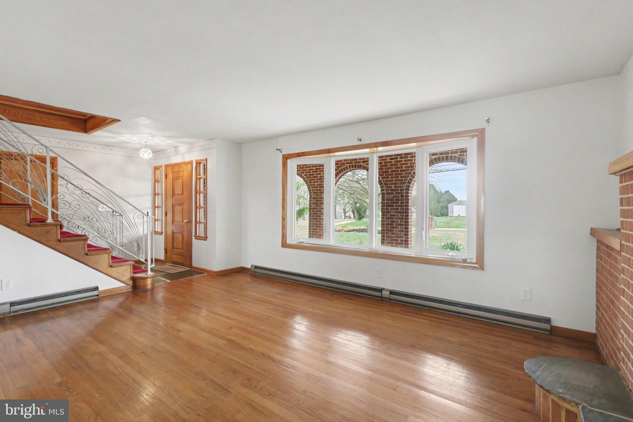 205 N MIDDLESEX ROAD