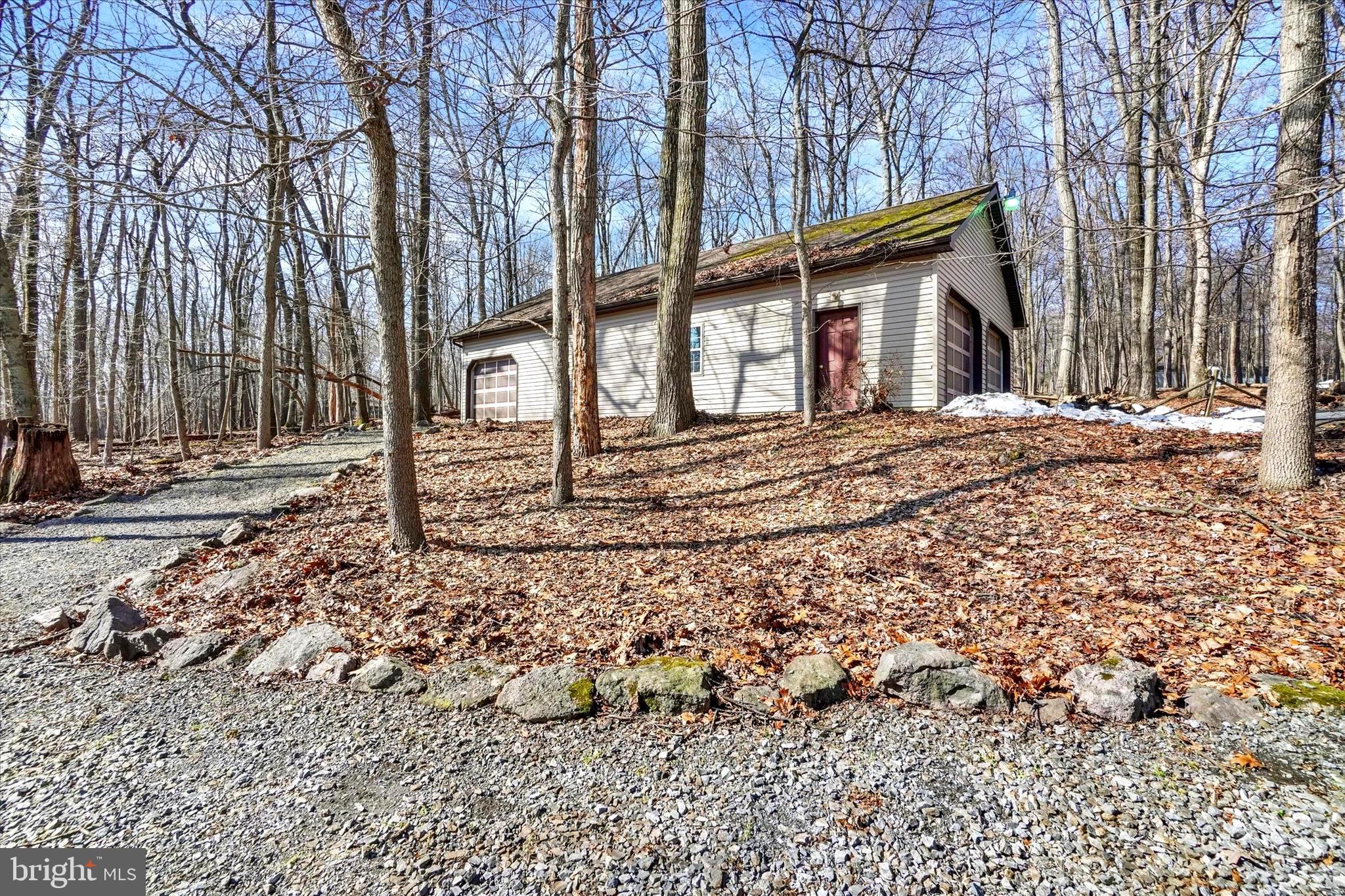 SPRING HILL ACRES - Residential