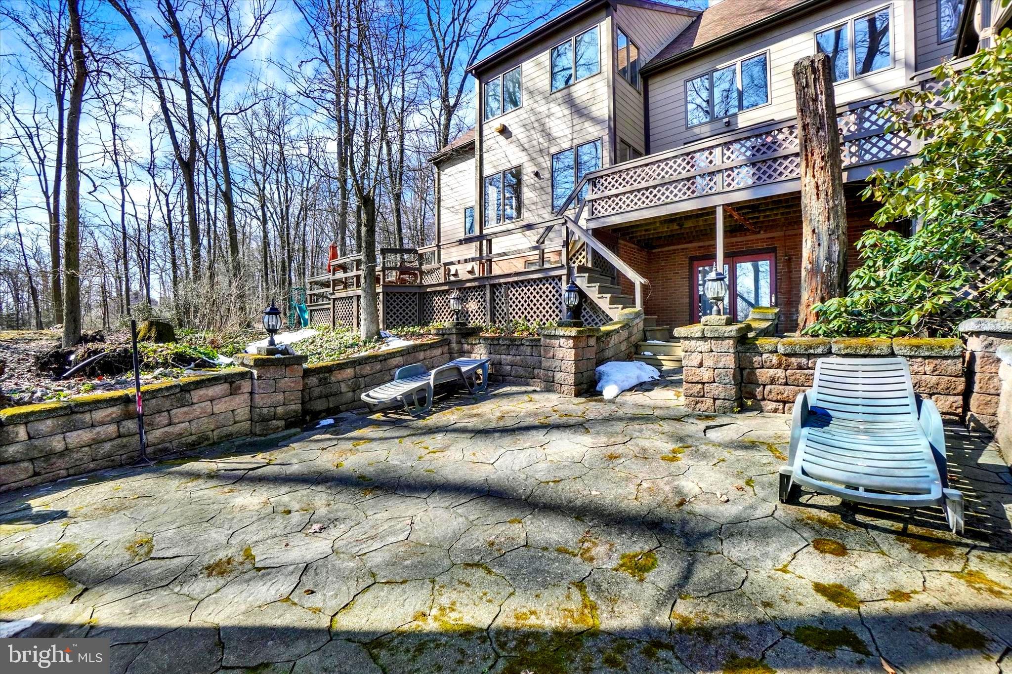 SPRING HILL ACRES - Residential