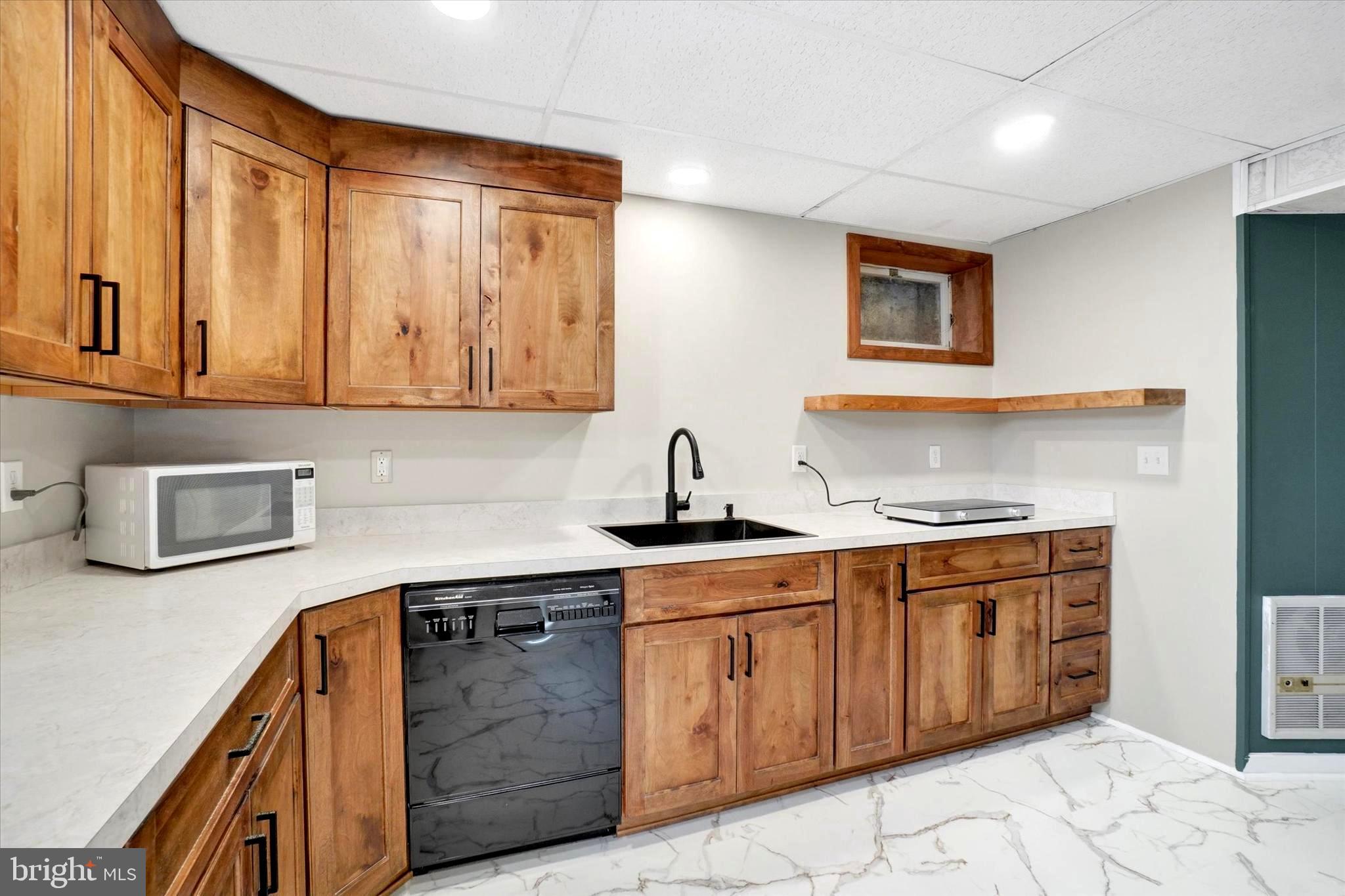 SPRING HILL ACRES - Residential