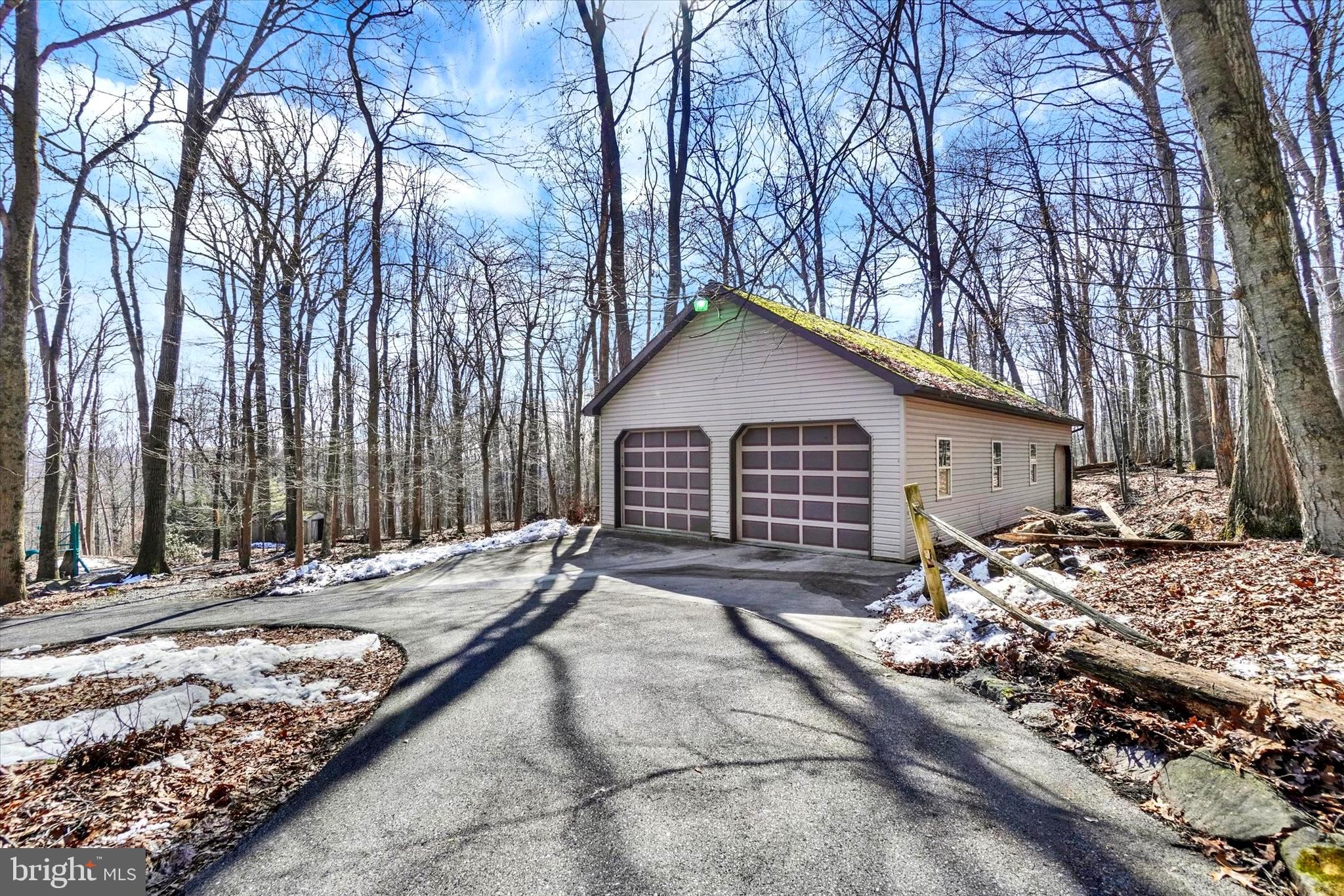 SPRING HILL ACRES - Residential