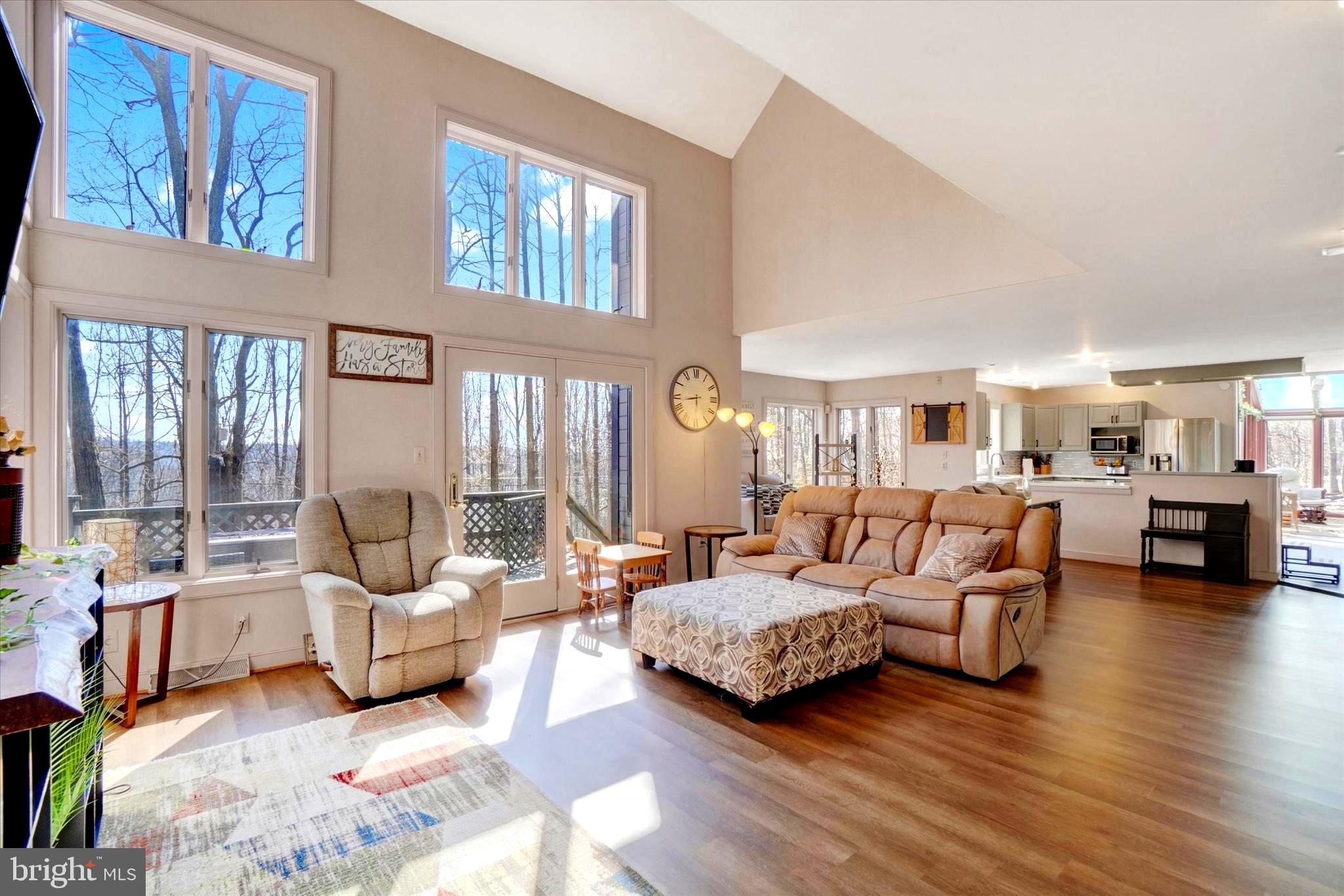 SPRING HILL ACRES - Residential