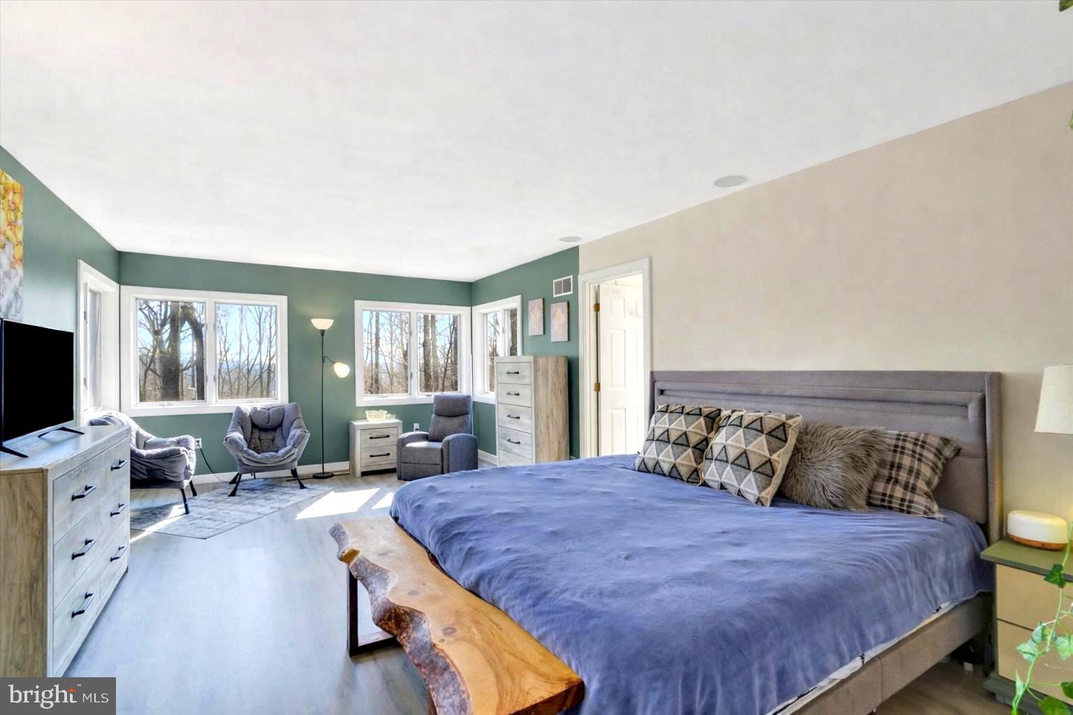 SPRING HILL ACRES - Residential