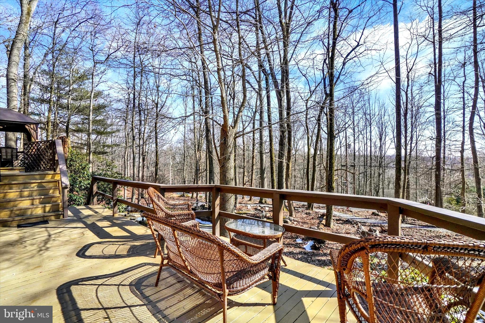 SPRING HILL ACRES - Residential