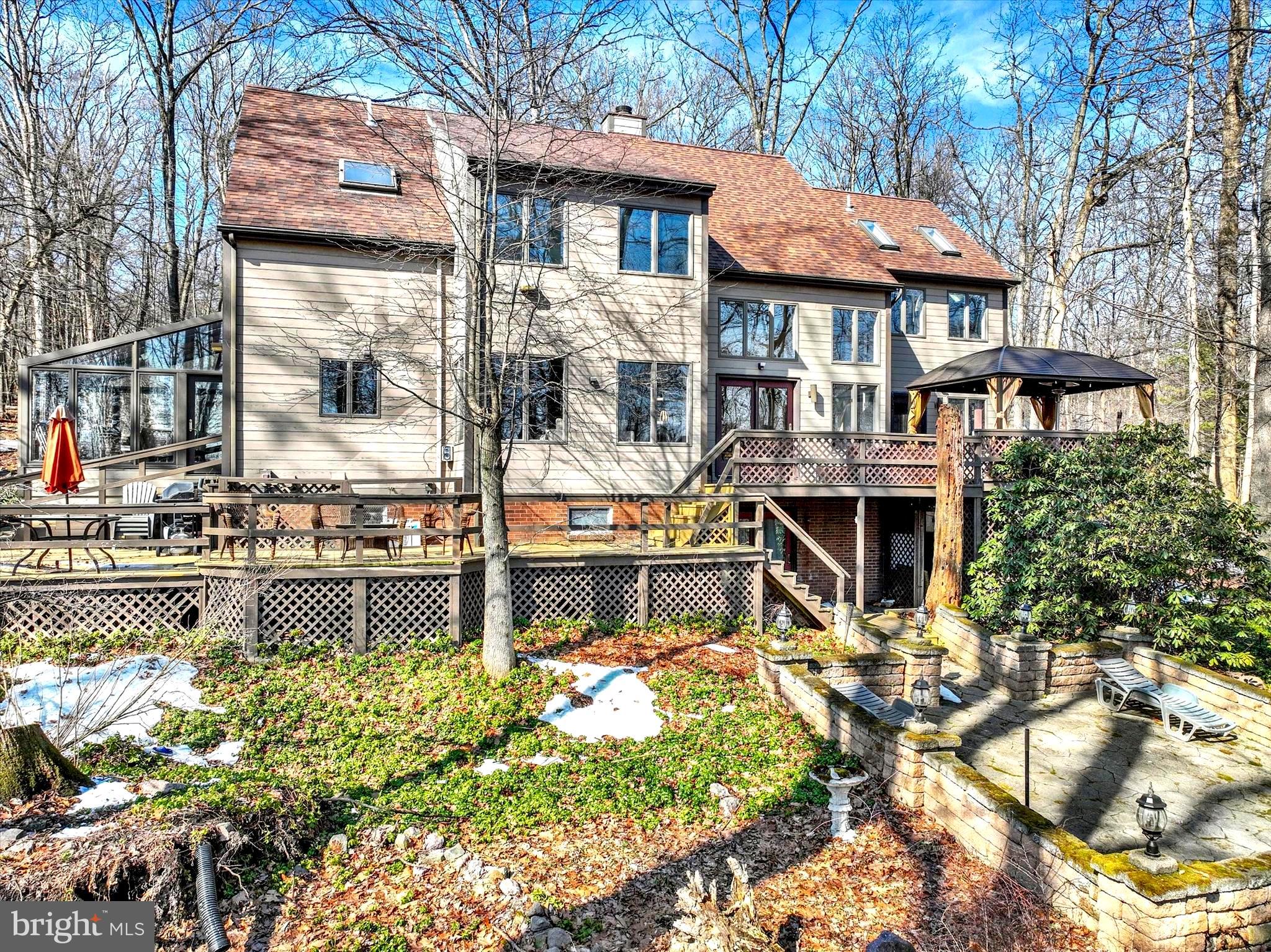 SPRING HILL ACRES - Residential