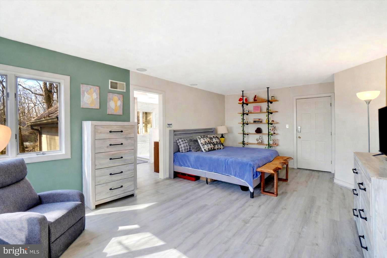 SPRING HILL ACRES - Residential