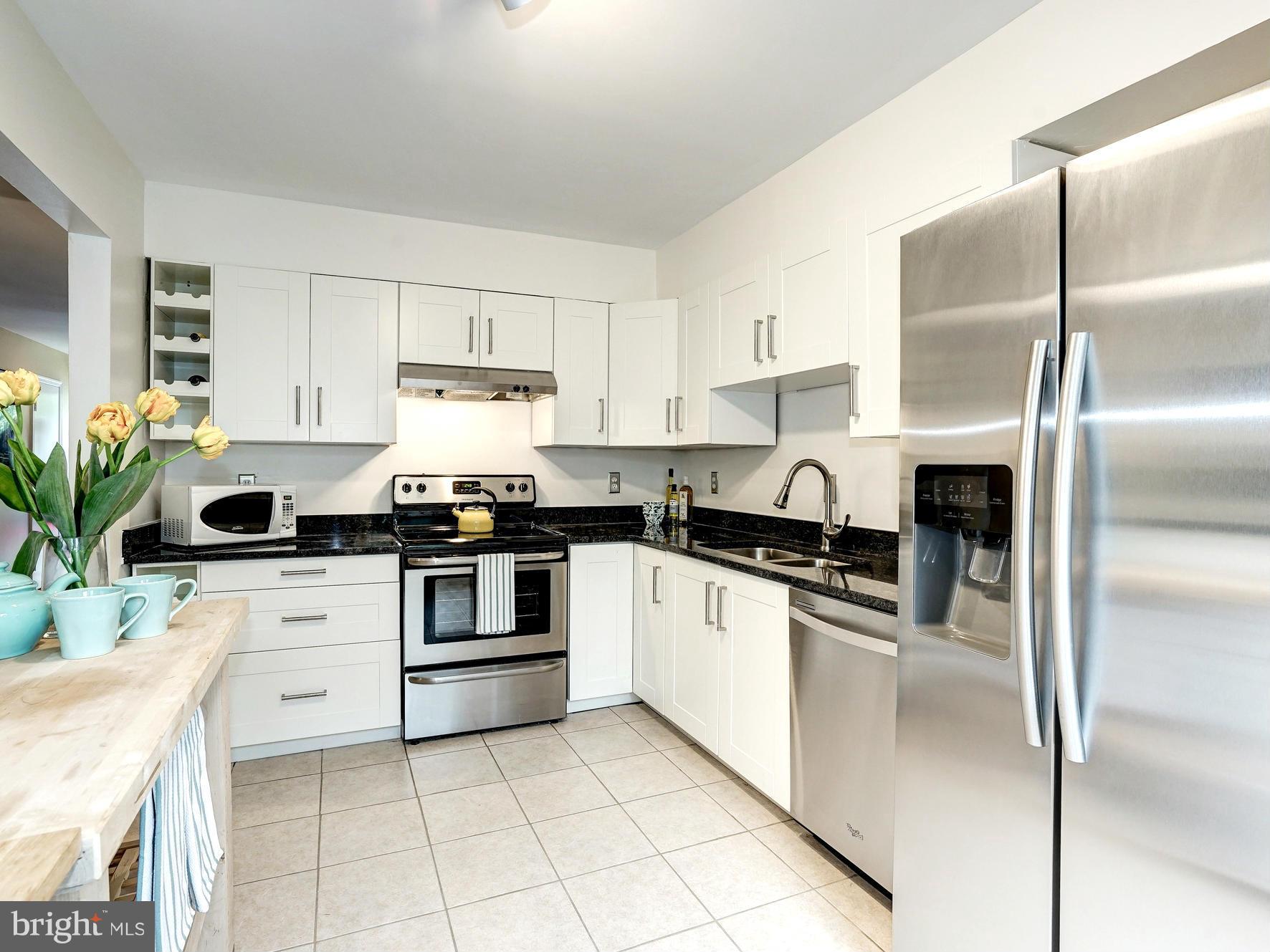 COLONY PARK - Residential