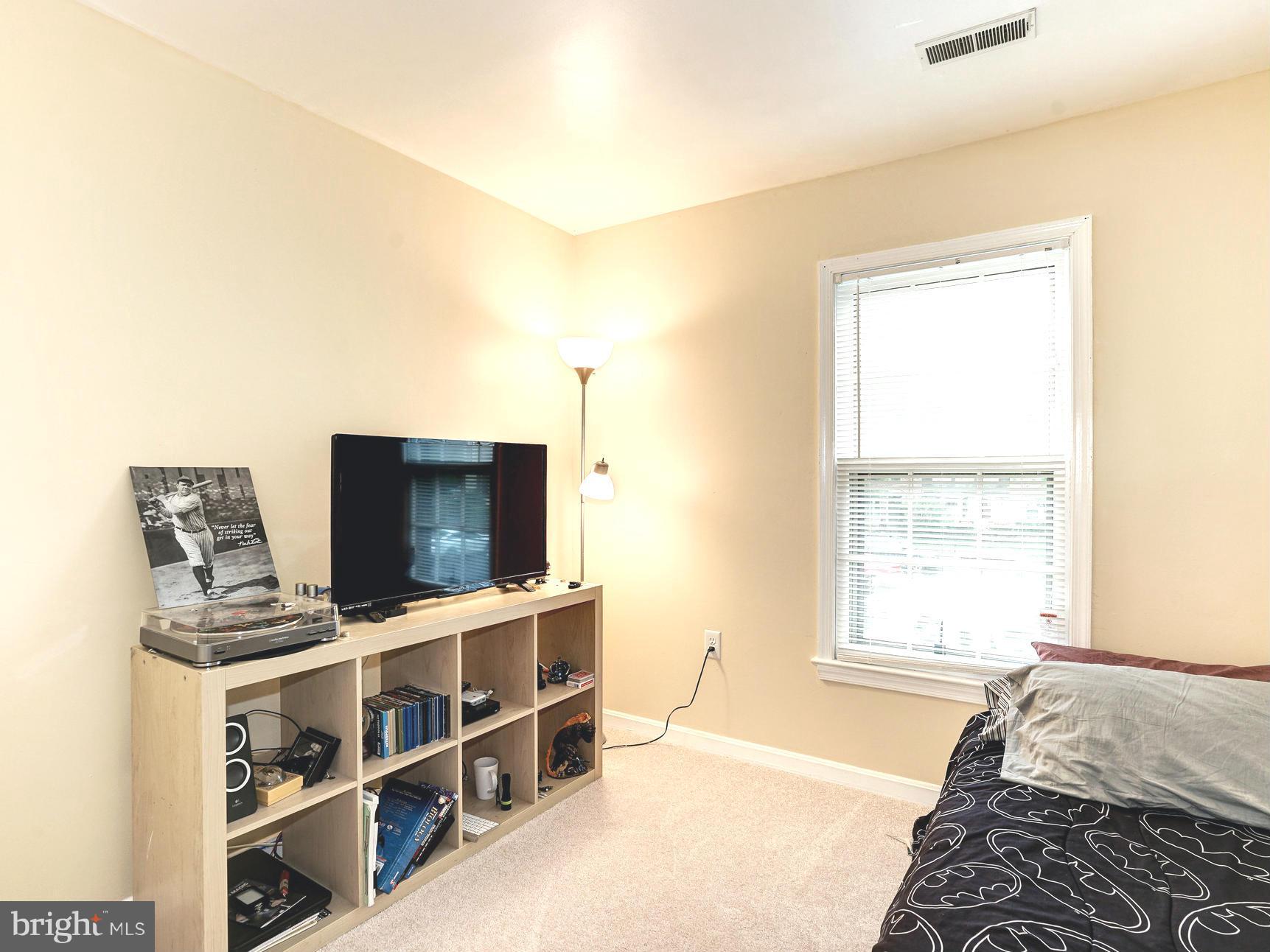 COLONY PARK - Residential