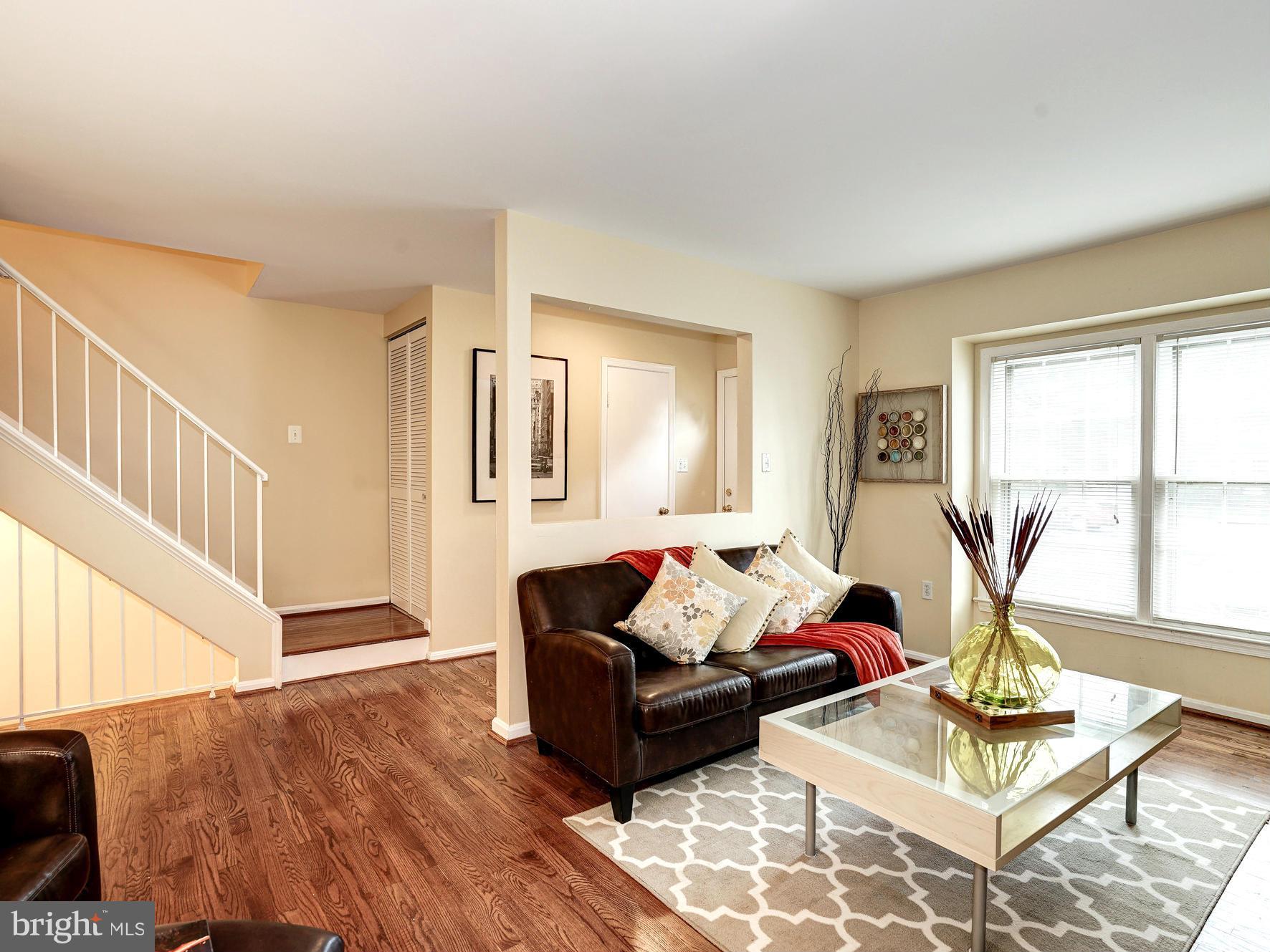 COLONY PARK - Residential