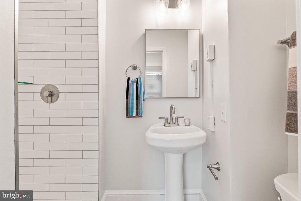 EAGER PARK TOWNHOMES - Residential