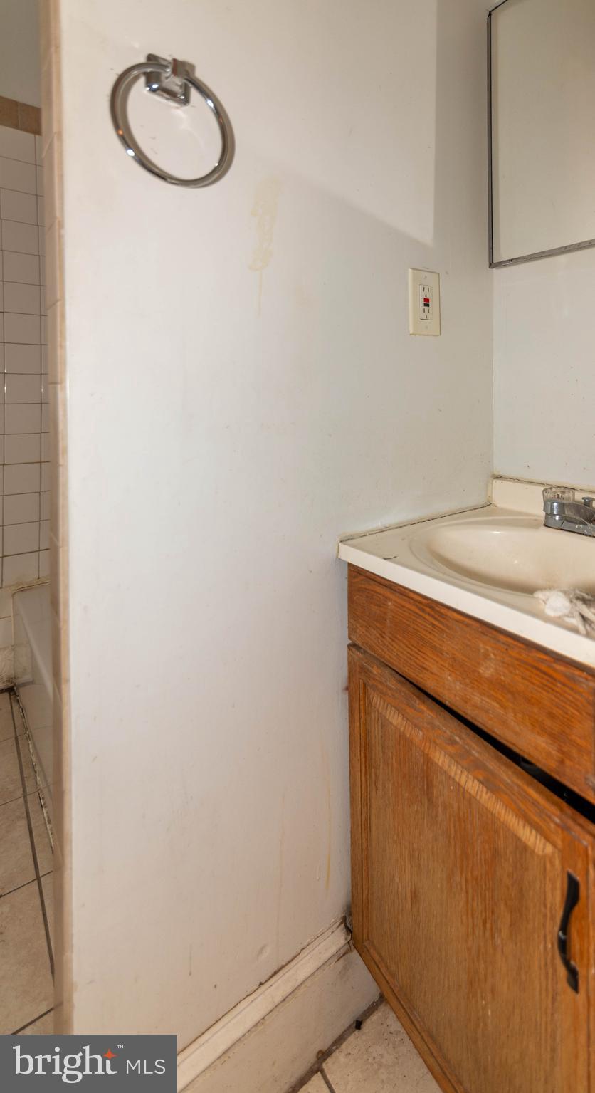 BELAIR-EDISON - Residential