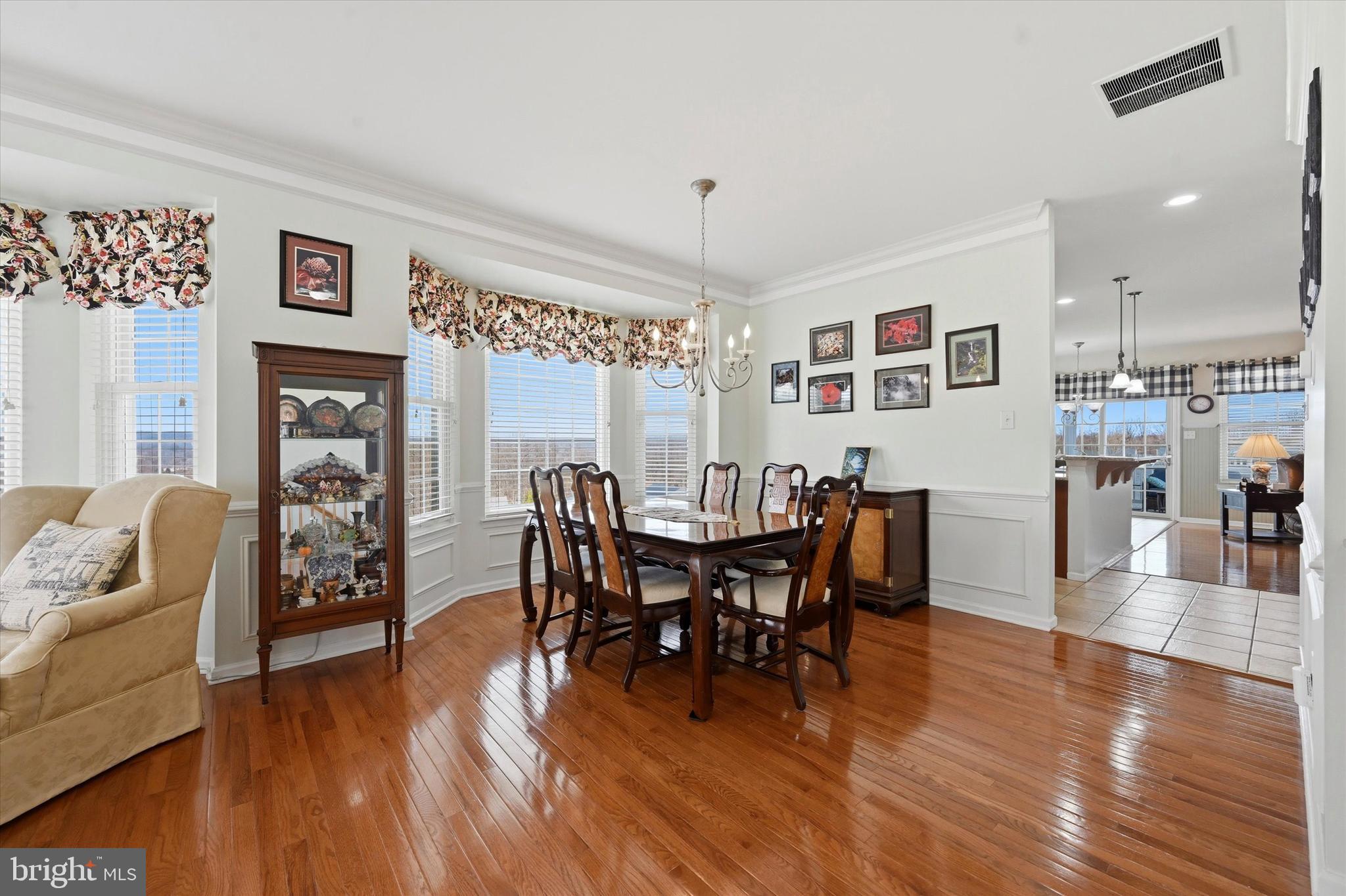 VILLAGES AT HILLVIEW - Residential