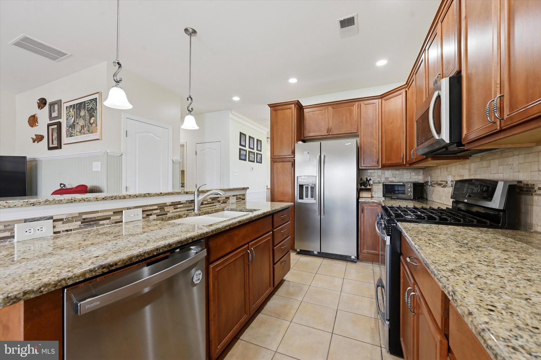 VILLAGES AT HILLVIEW - Residential