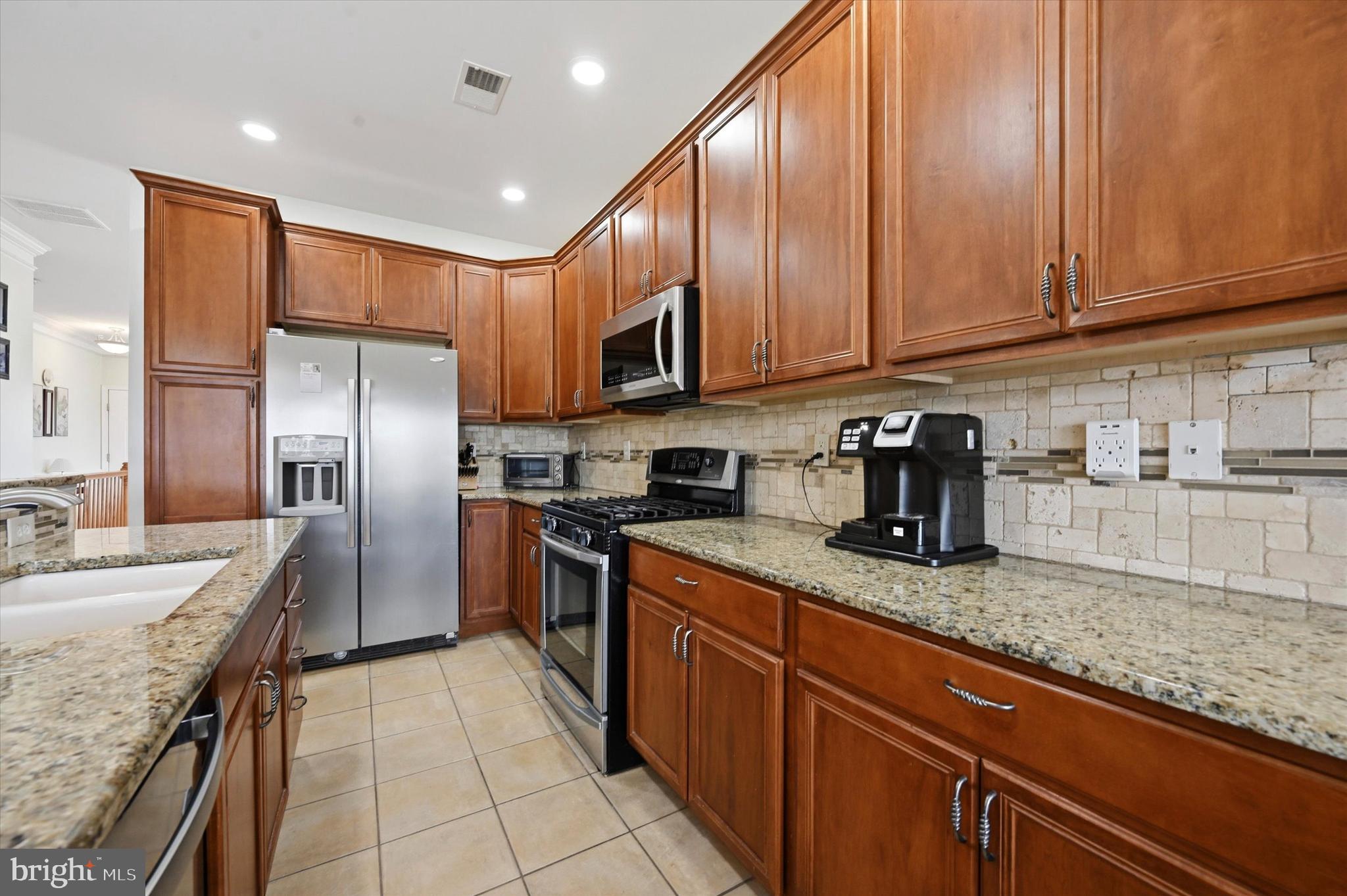 VILLAGES AT HILLVIEW - Residential