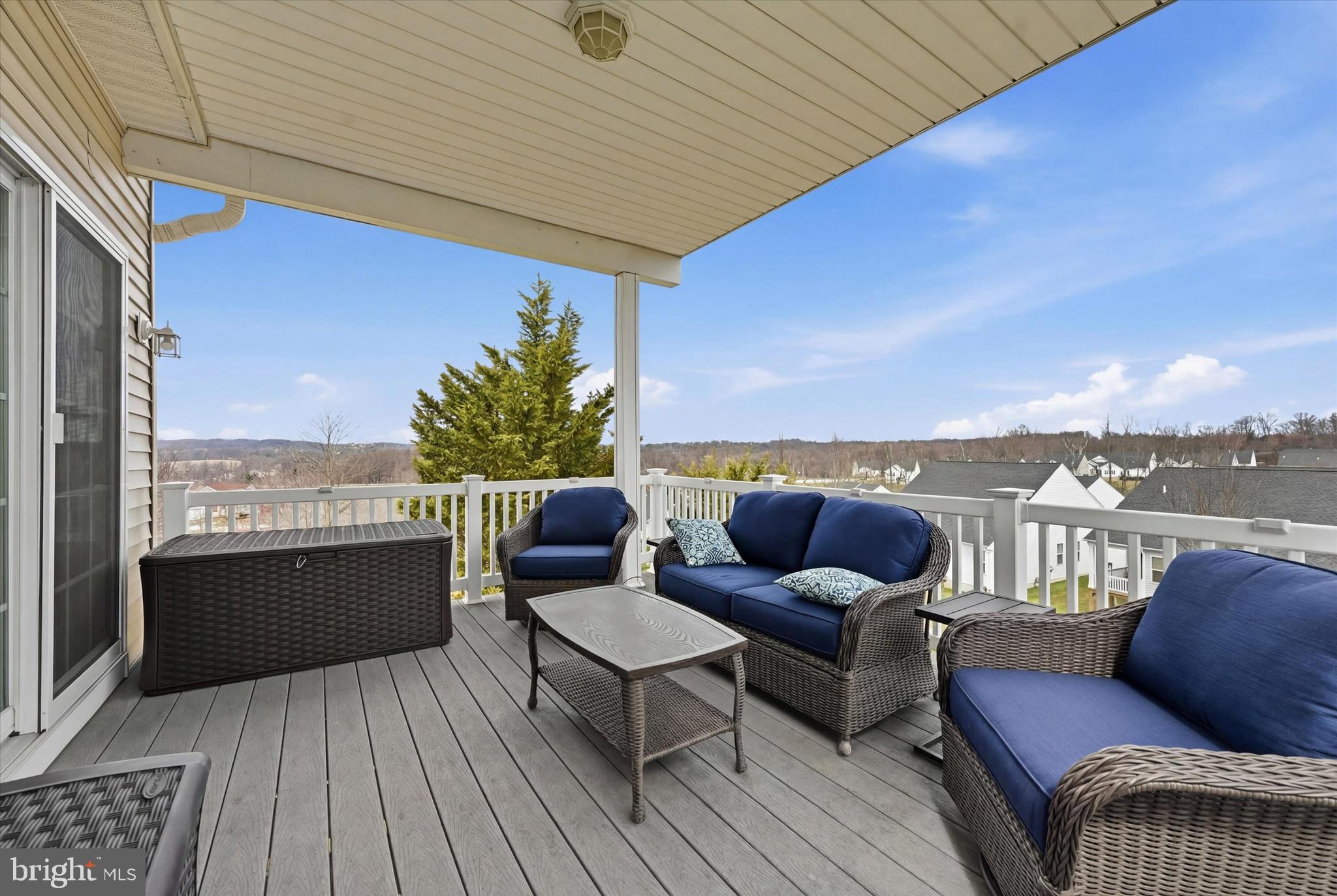 VILLAGES AT HILLVIEW - Residential