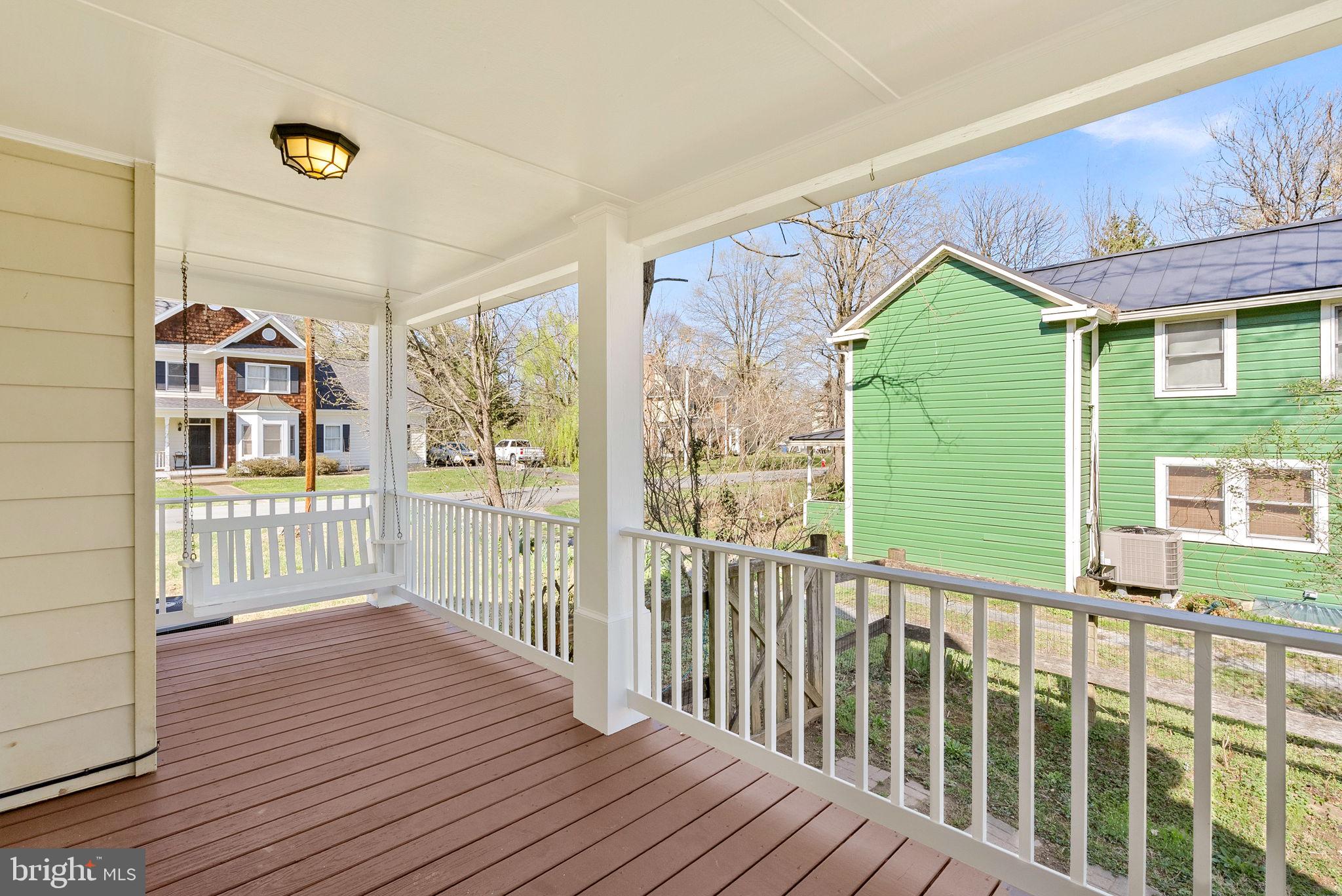 TOWN OF ROUND HILL - Residential