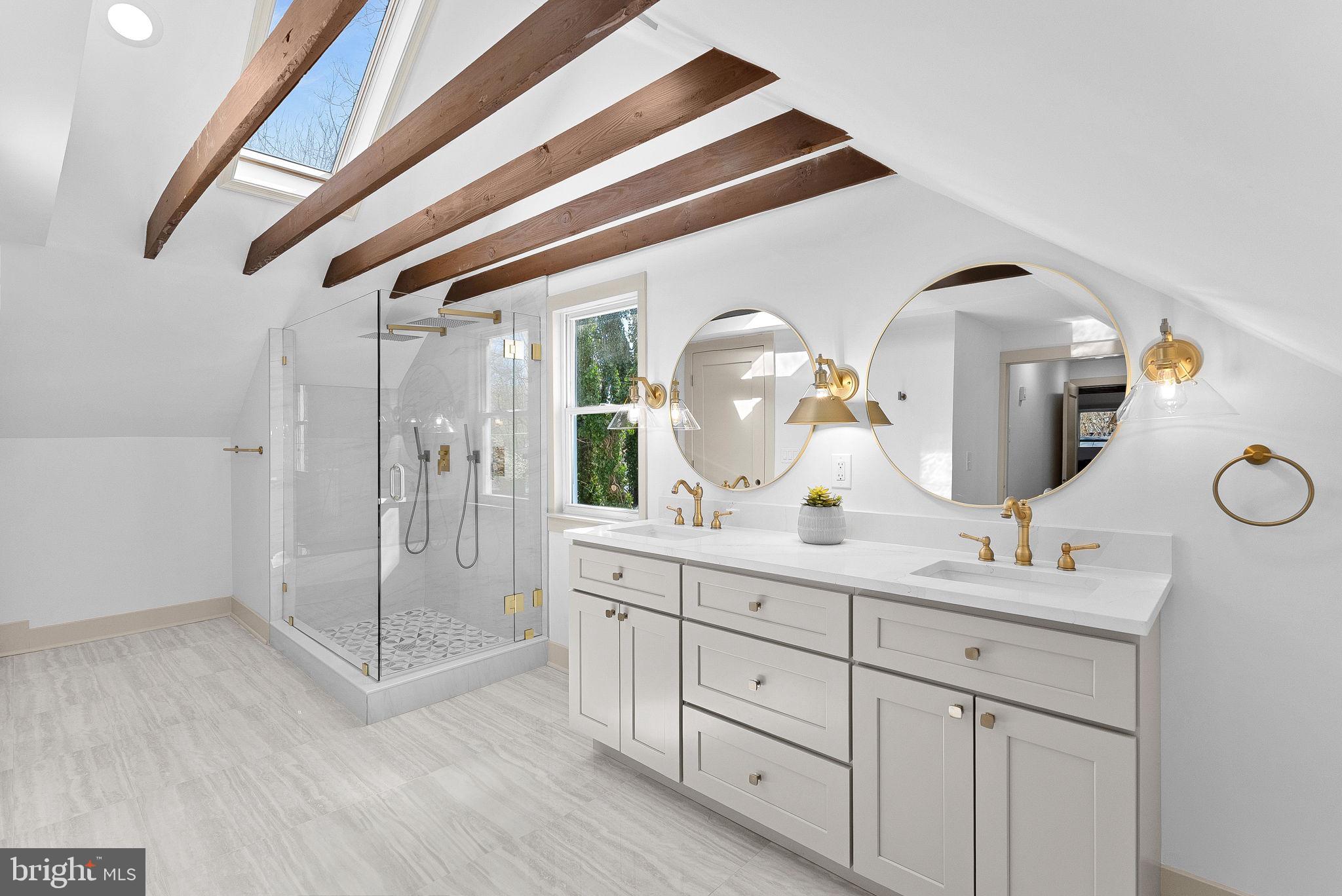 TOWN OF ROUND HILL - Residential