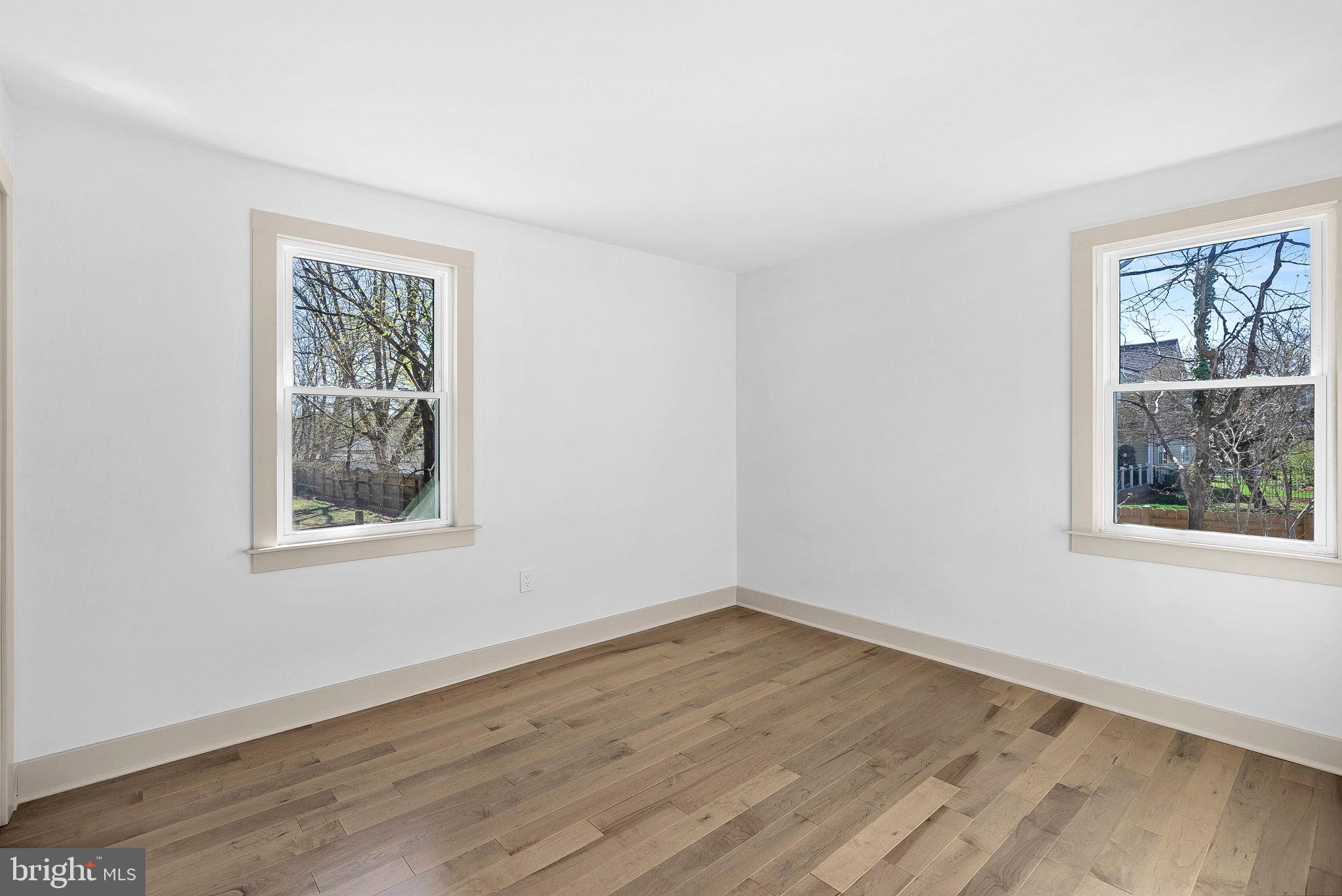 TOWN OF ROUND HILL - Residential