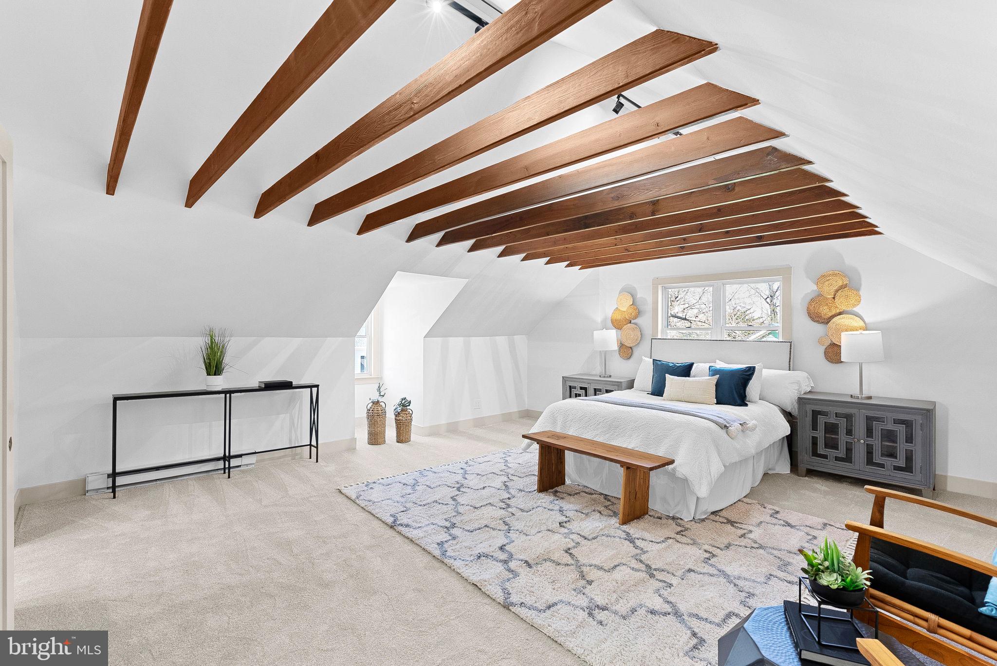 TOWN OF ROUND HILL - Residential