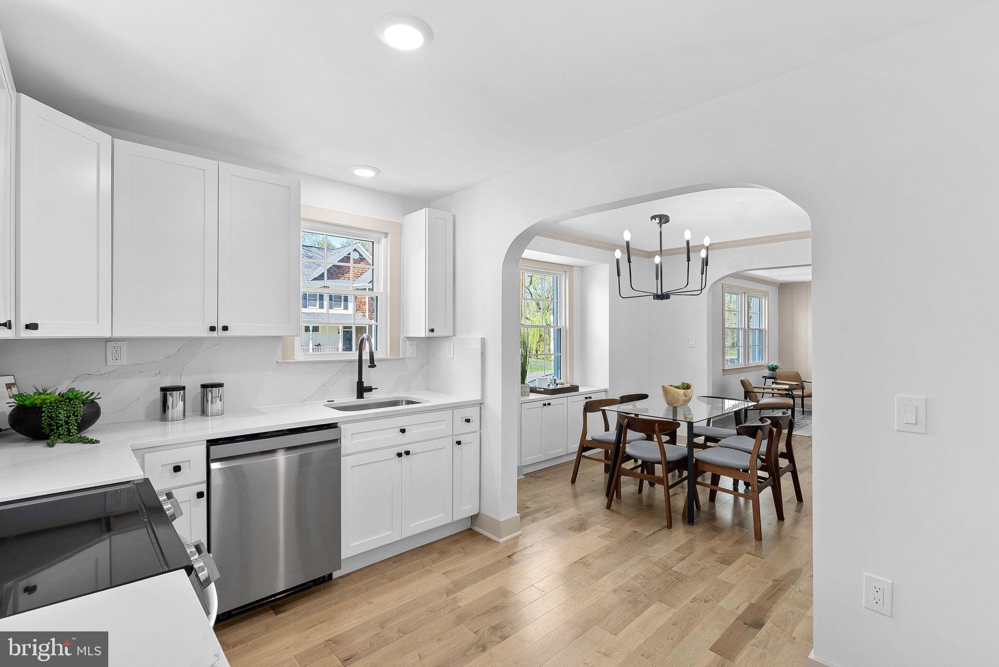 TOWN OF ROUND HILL - Residential