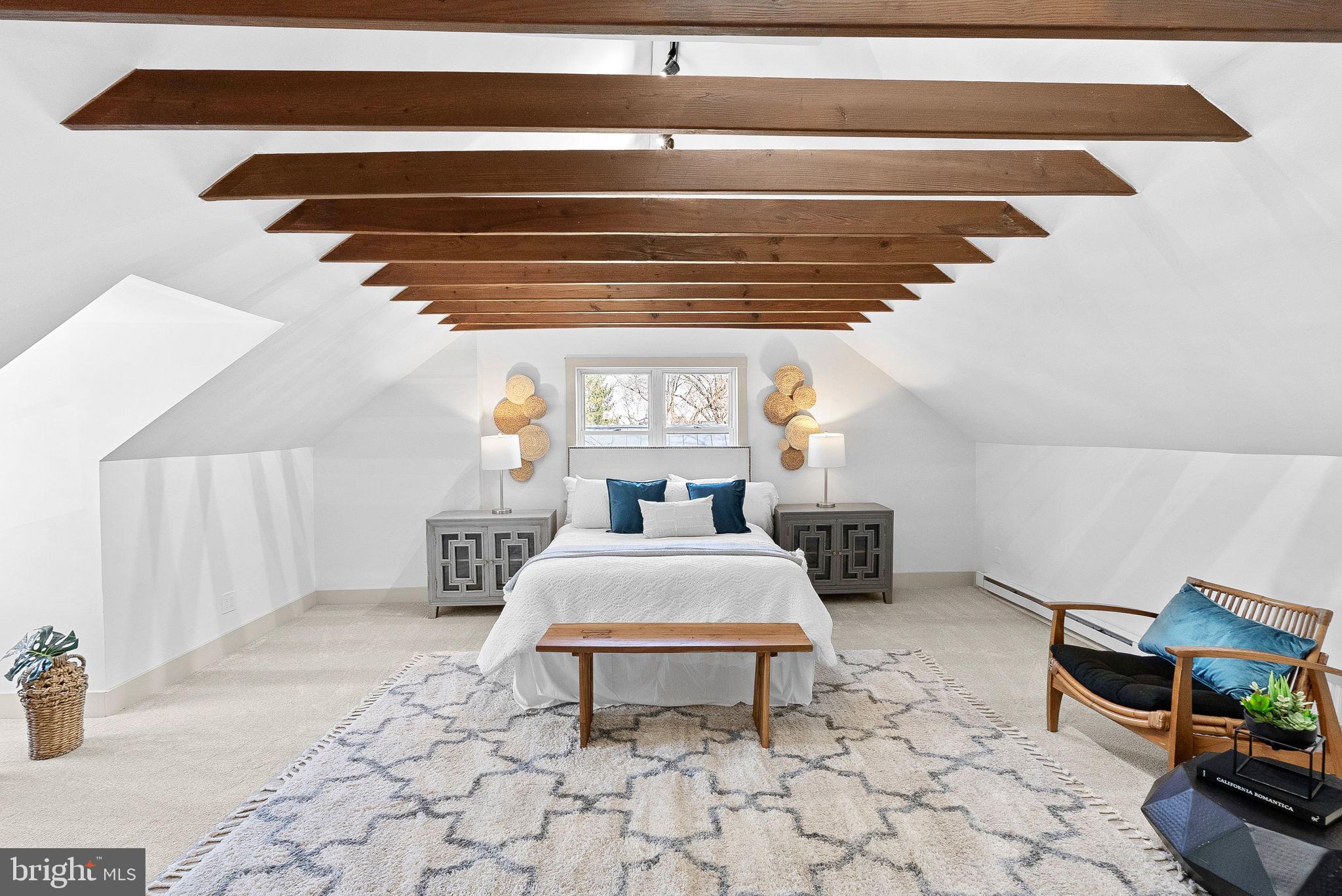 TOWN OF ROUND HILL - Residential