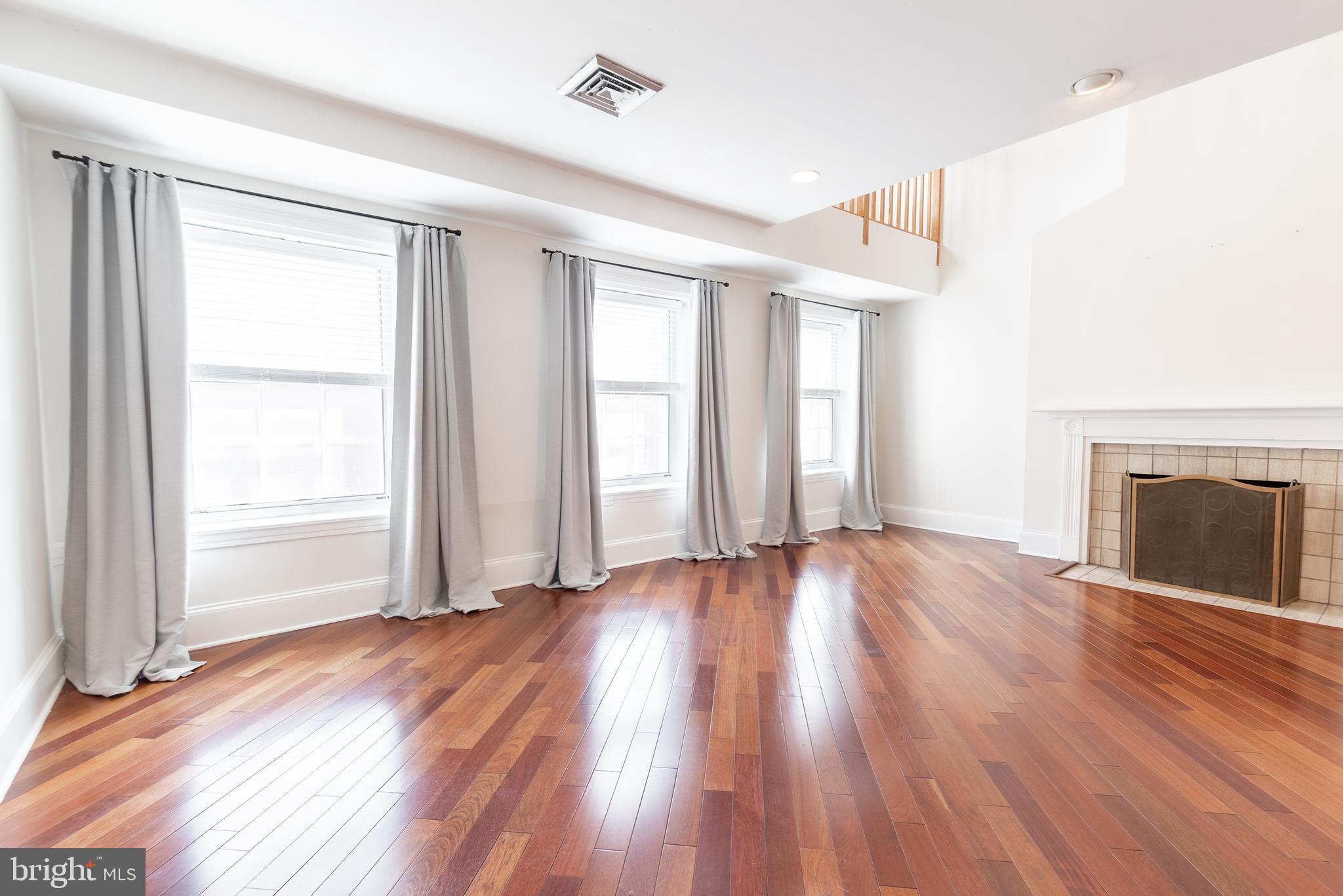 WASHINGTON SQ WEST - Residential Lease
