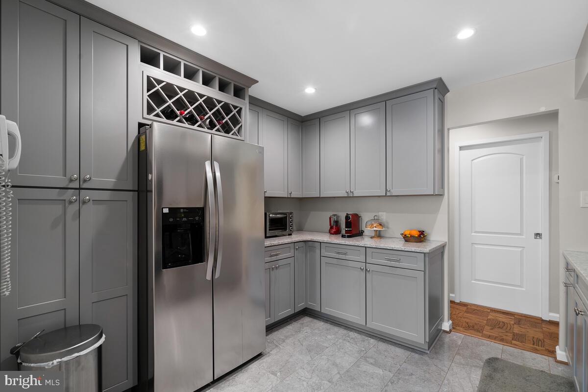 GEORGETOWN VILLAGE - Residential Lease