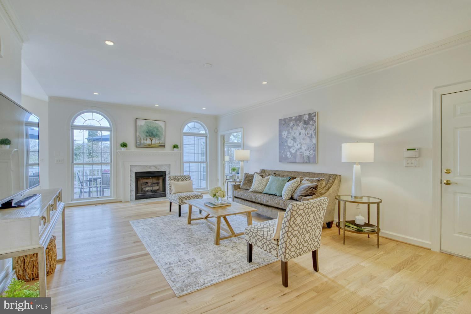 1702 S ARLINGTON RIDGE ROAD