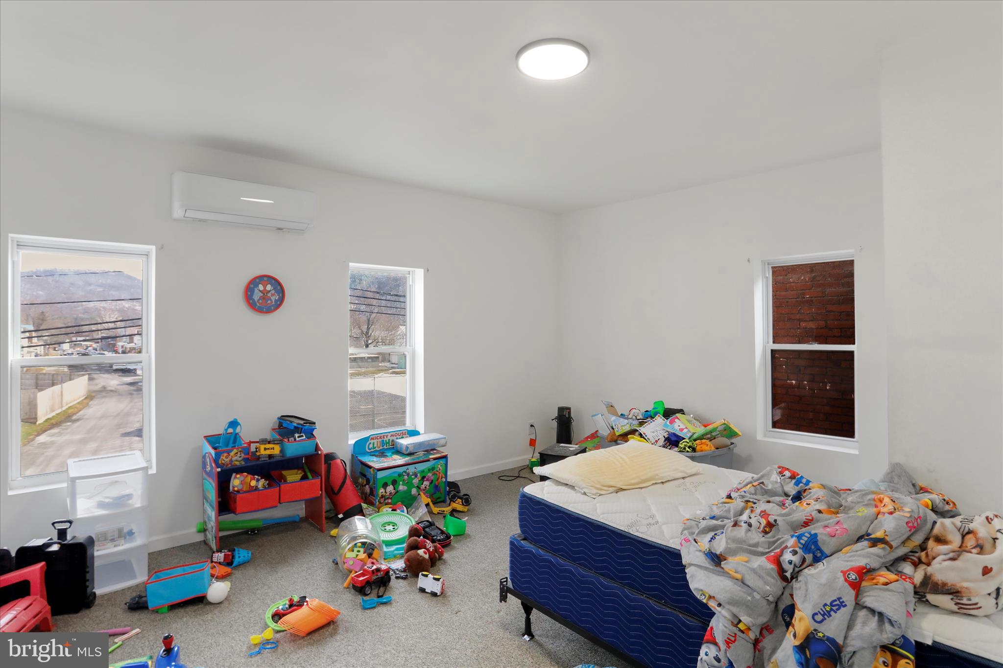 NORTH END - Residential Income