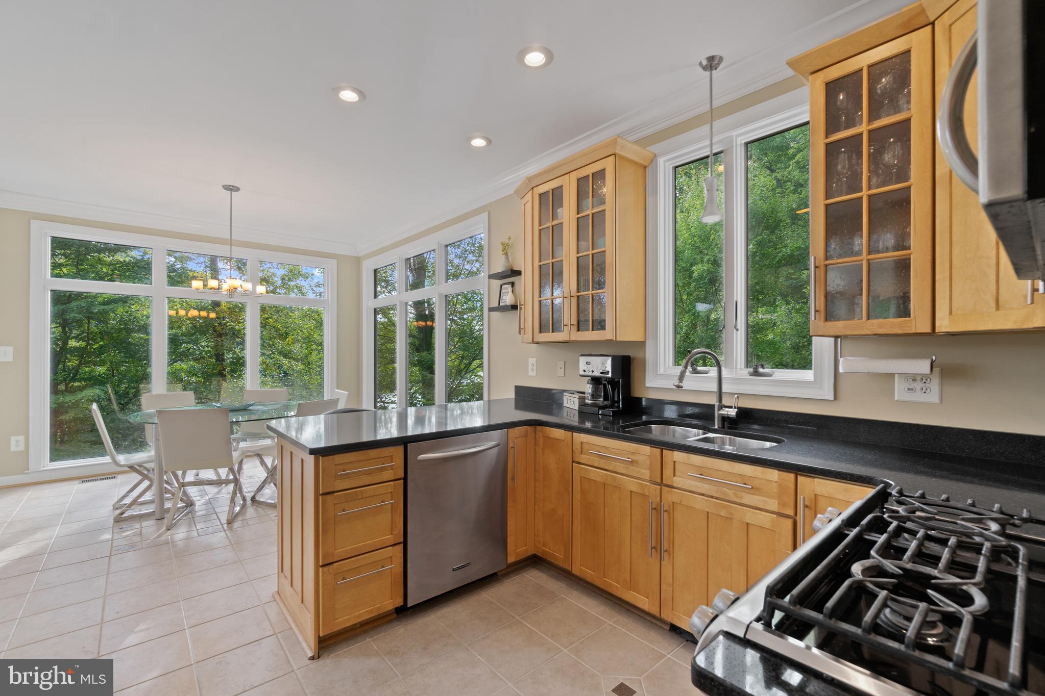 STRATFORD HARBOUR - Residential