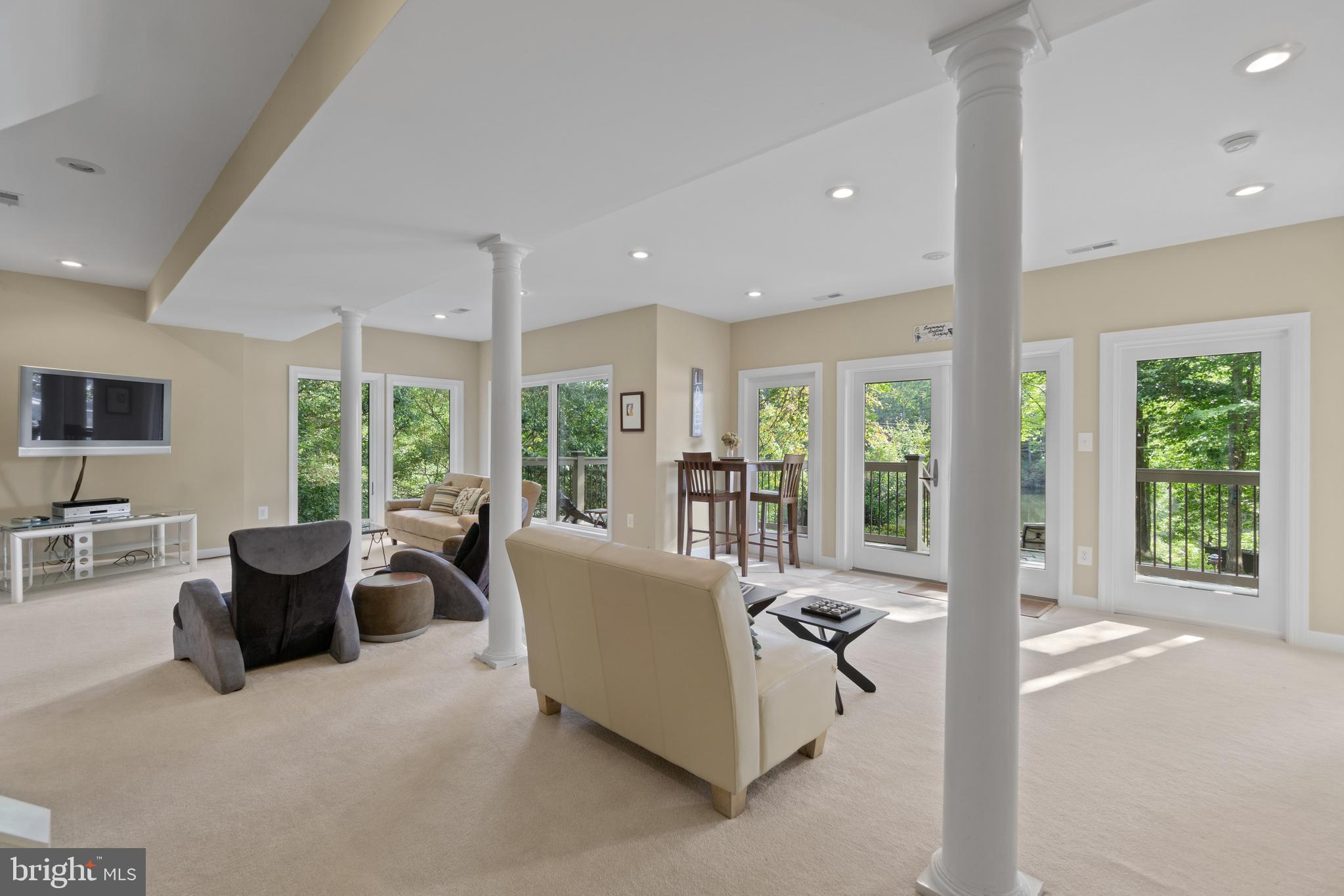 STRATFORD HARBOUR - Residential