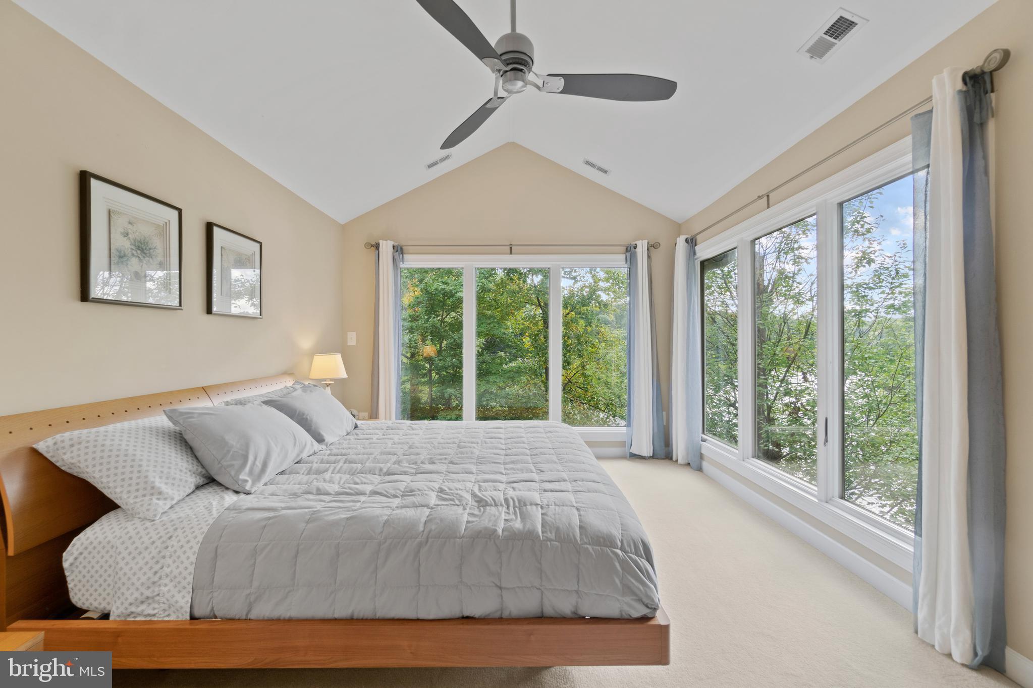 STRATFORD HARBOUR - Residential